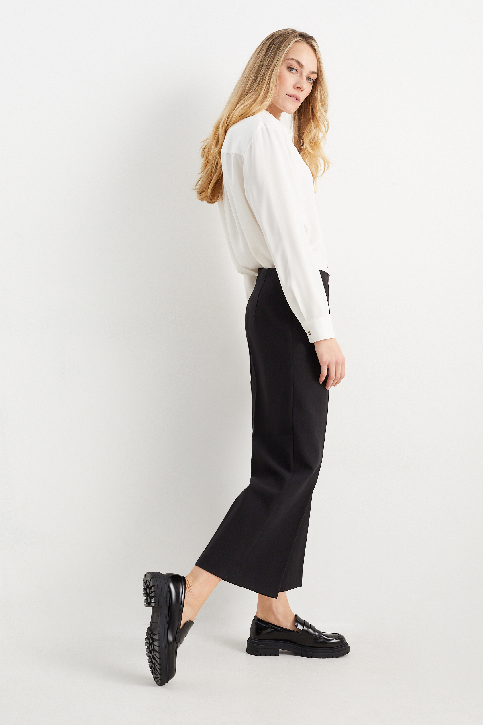 Cloth trousers - high waist - wide leg