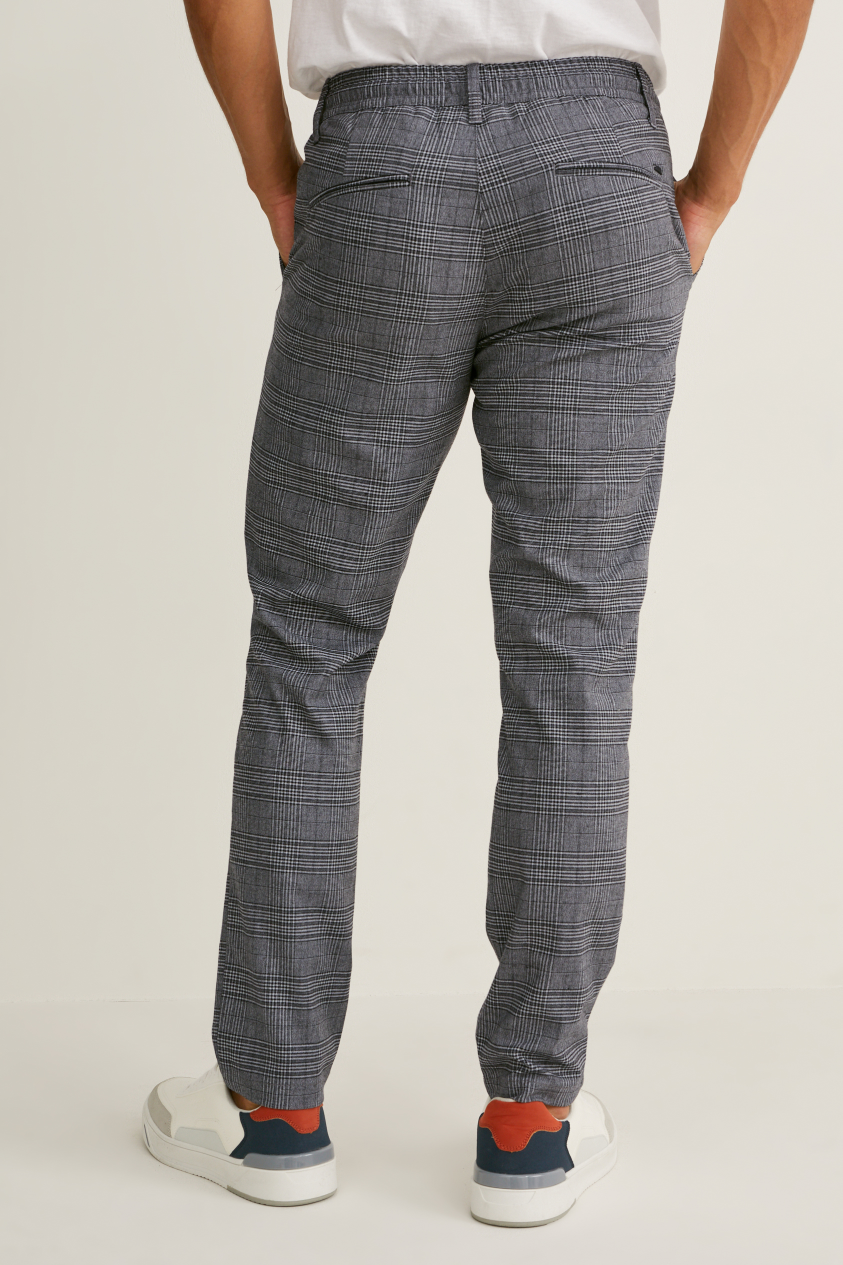 Cloth trousers - tapered fit - check