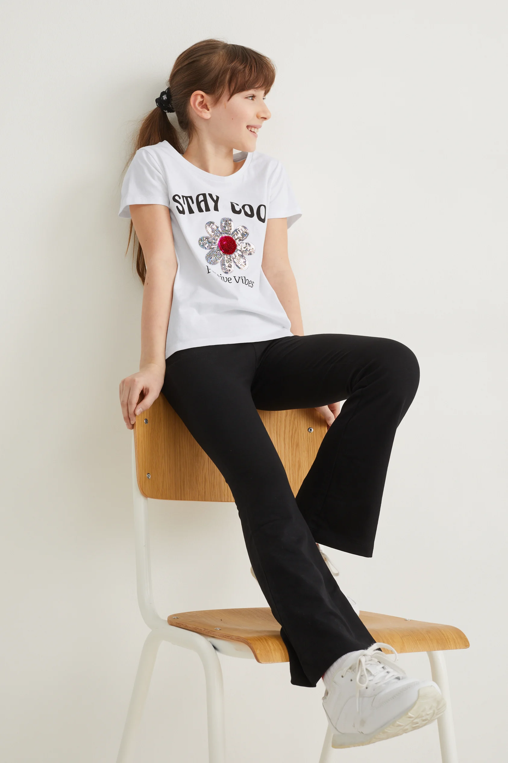 Set - short sleeve T-shirt and scrunchie