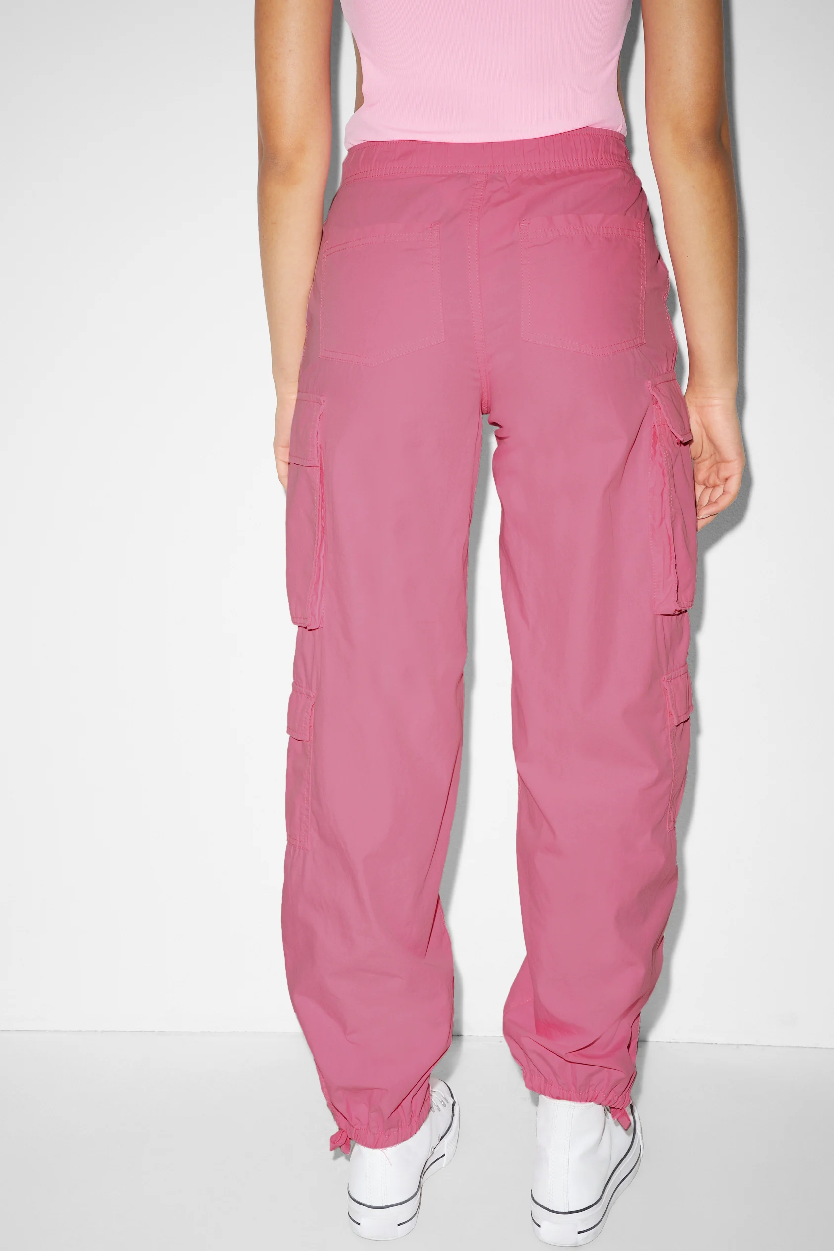 CLOCKHOUSE - cargo trousers - mid-rise waist - relaxed fit
