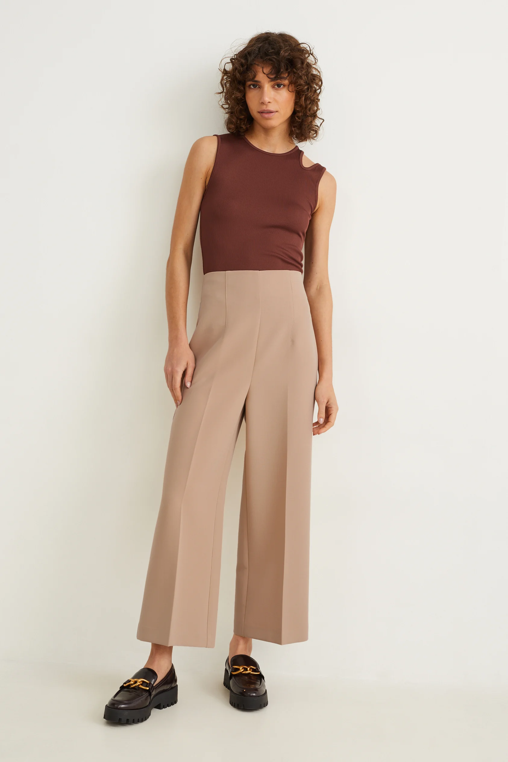 Trousers - high waist - wide leg