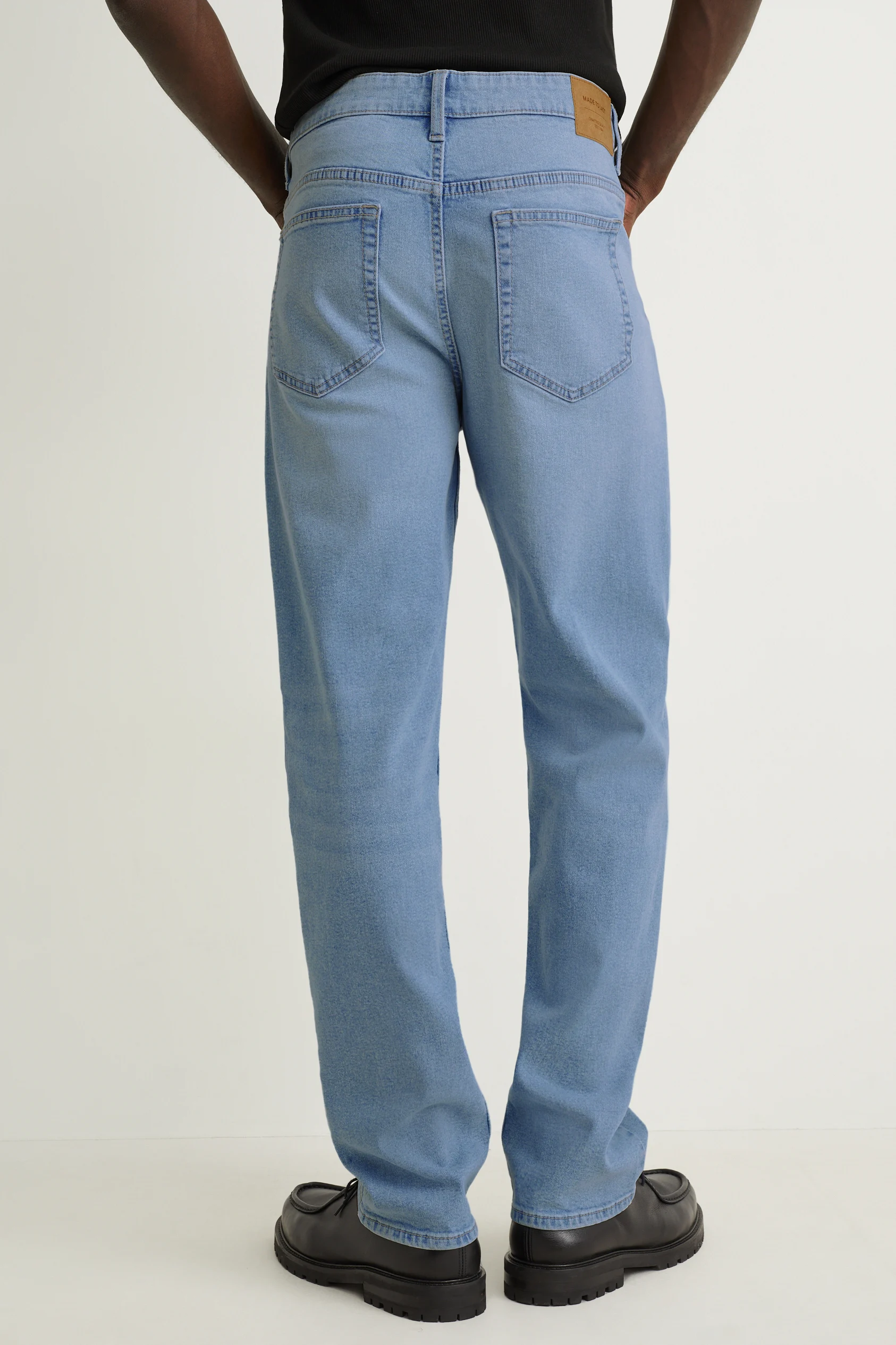 Straight jeans - LYCRA?