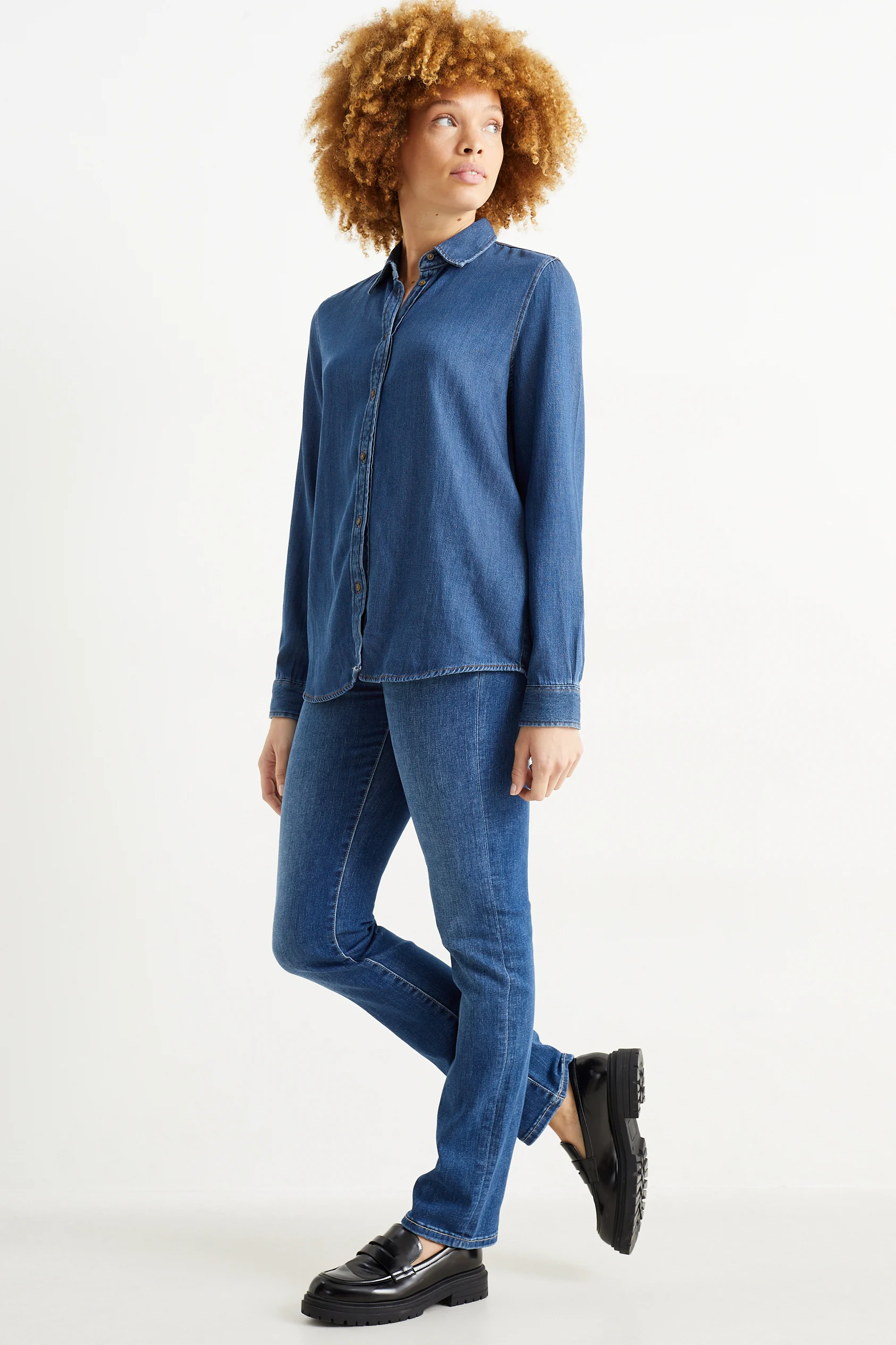 Straight jeans - mid-rise waist - LYCRA?