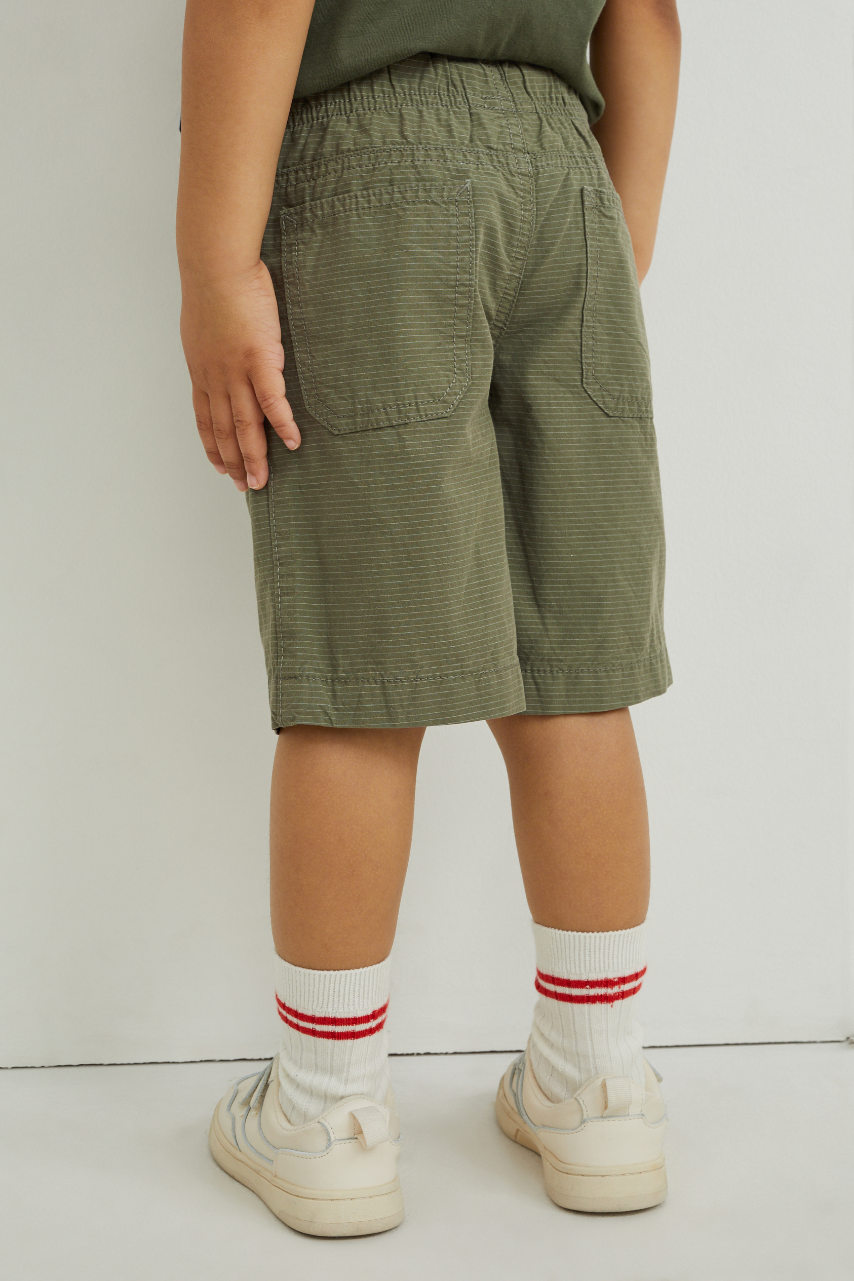 Bermuda shorts - striped