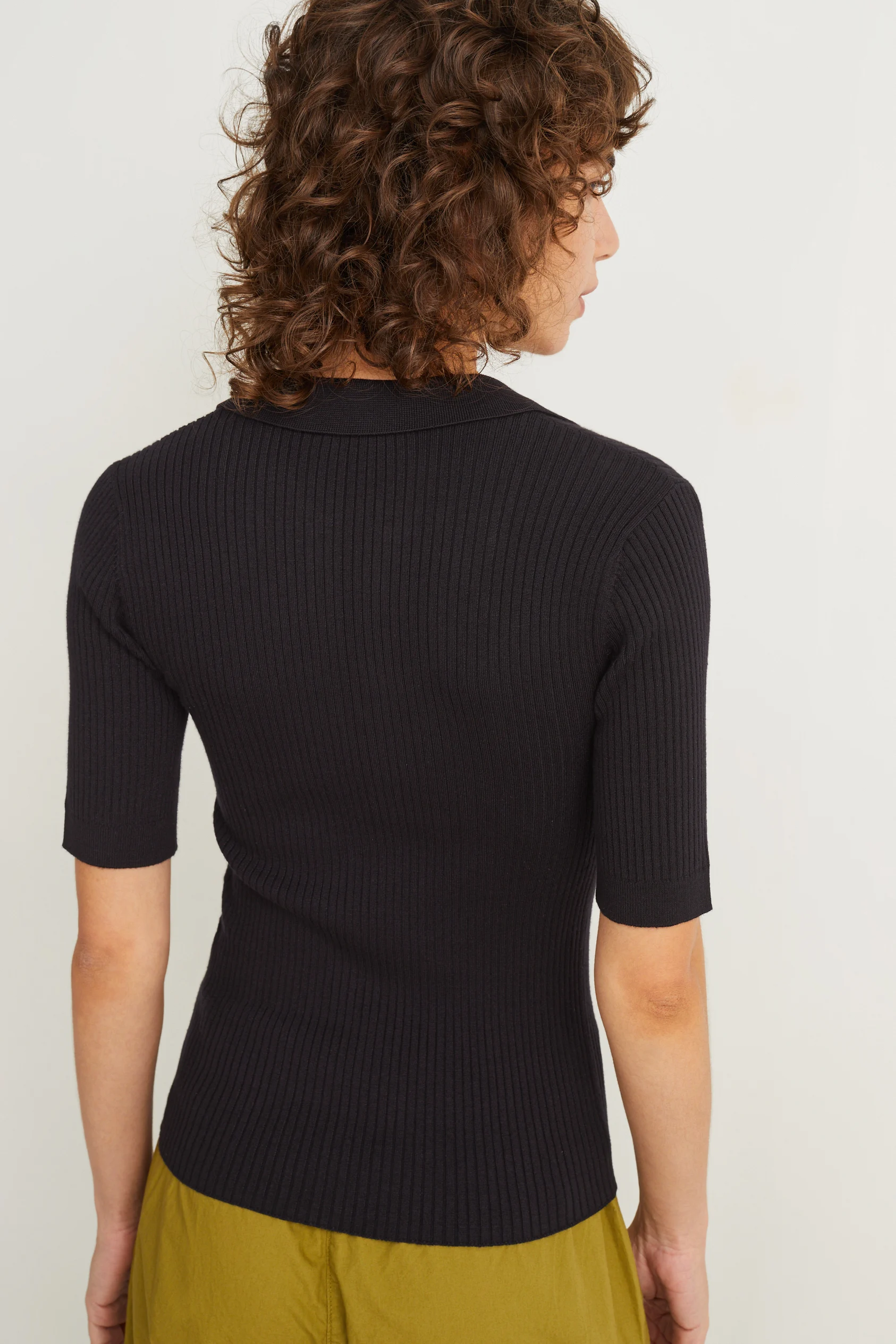 Basic knitted polo shirt