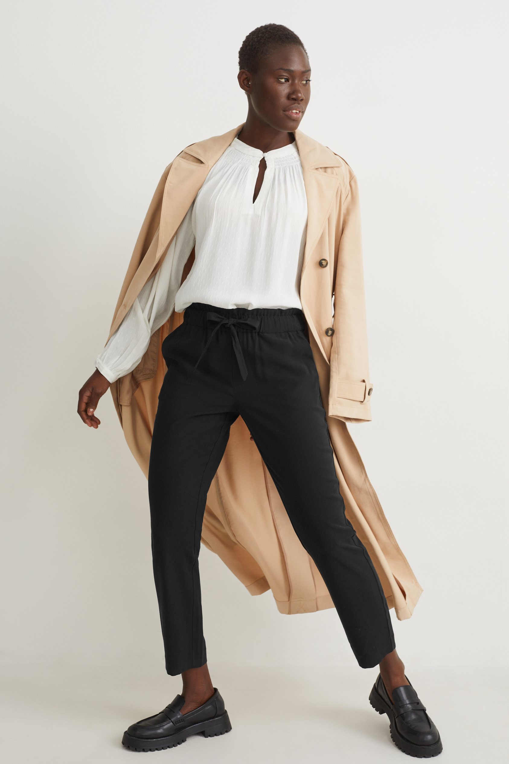 Cloth trousers - high waist - regular fit