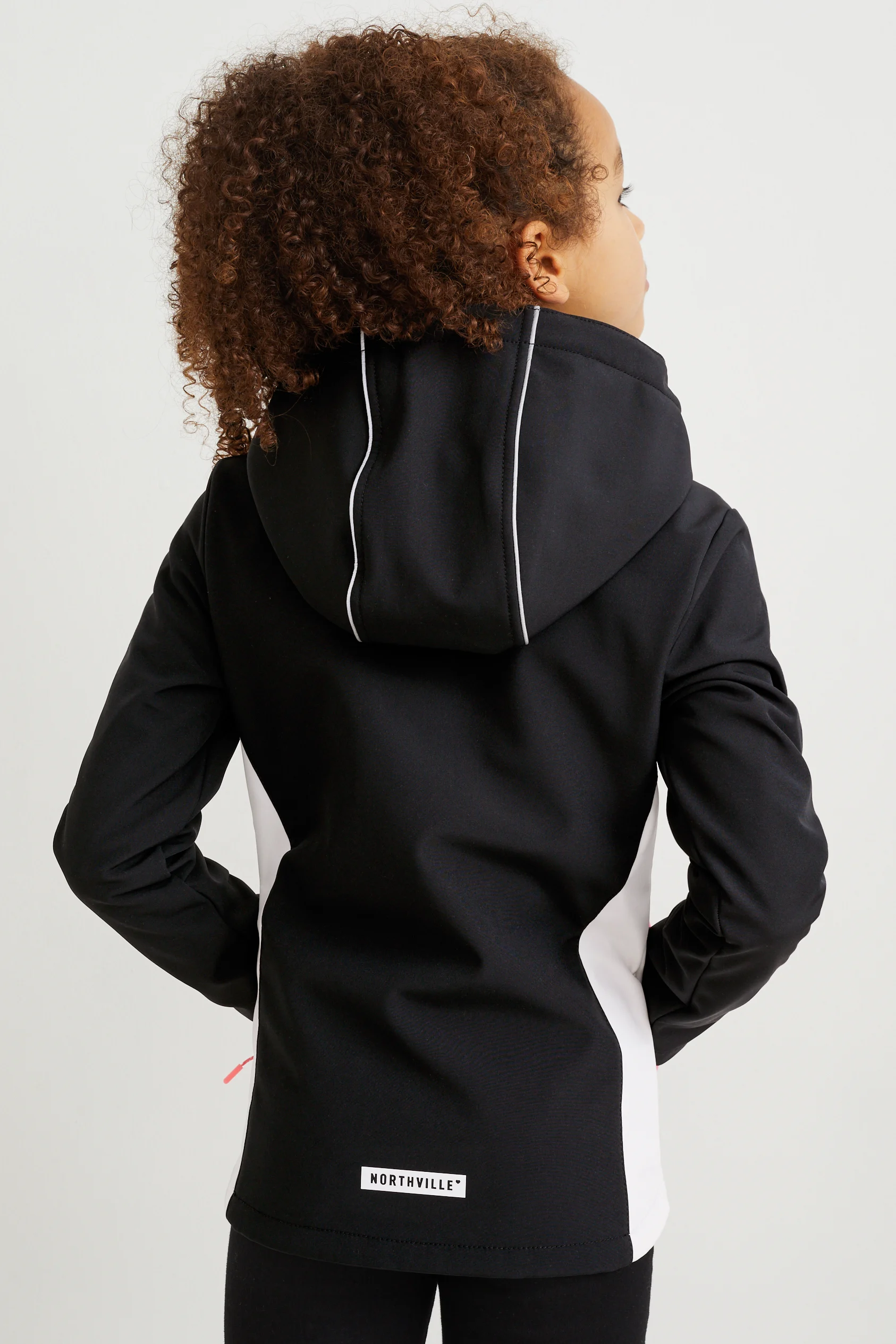 Softshell jacket with hood