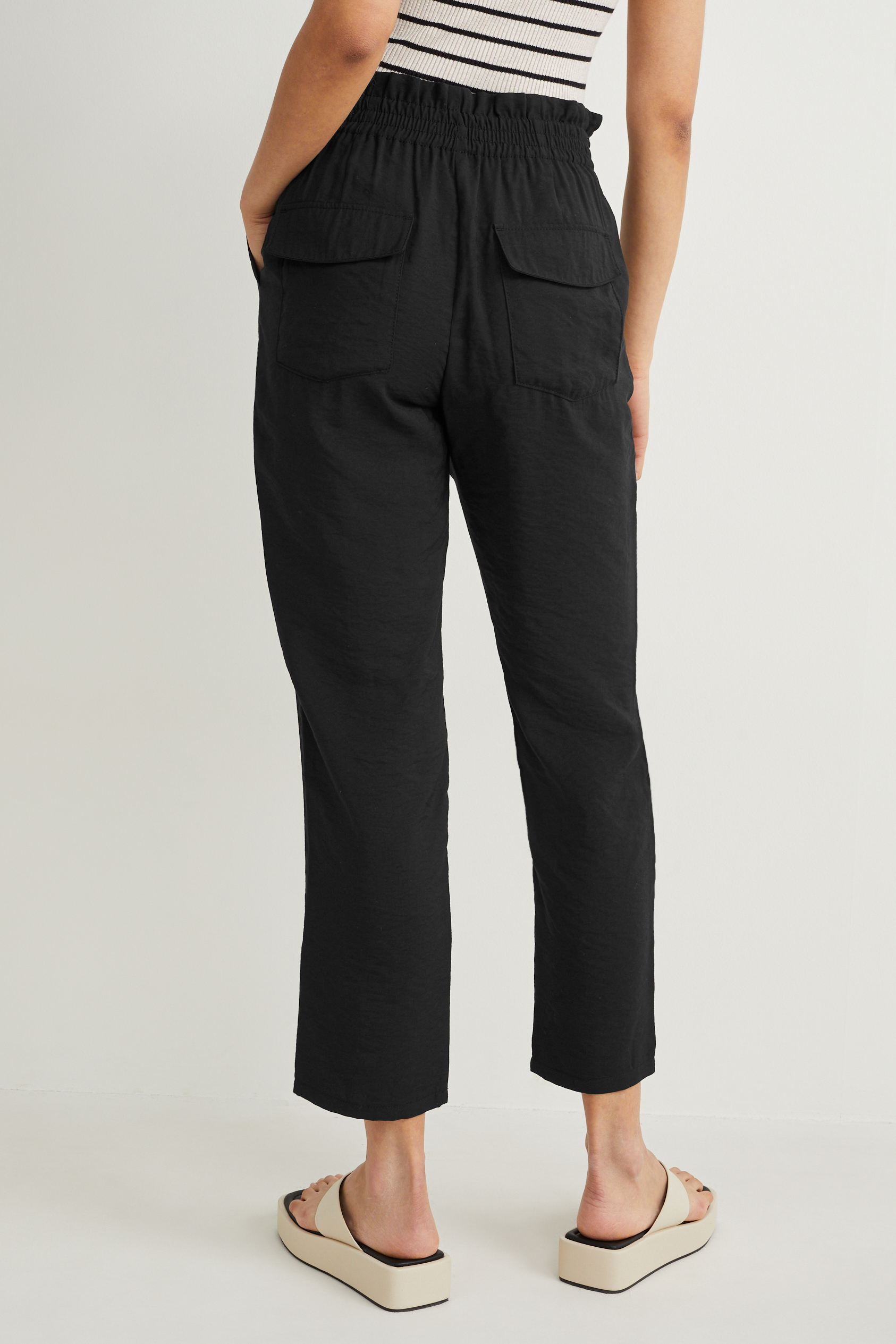 Cloth trousers - mid-rise waist - relaxed fit