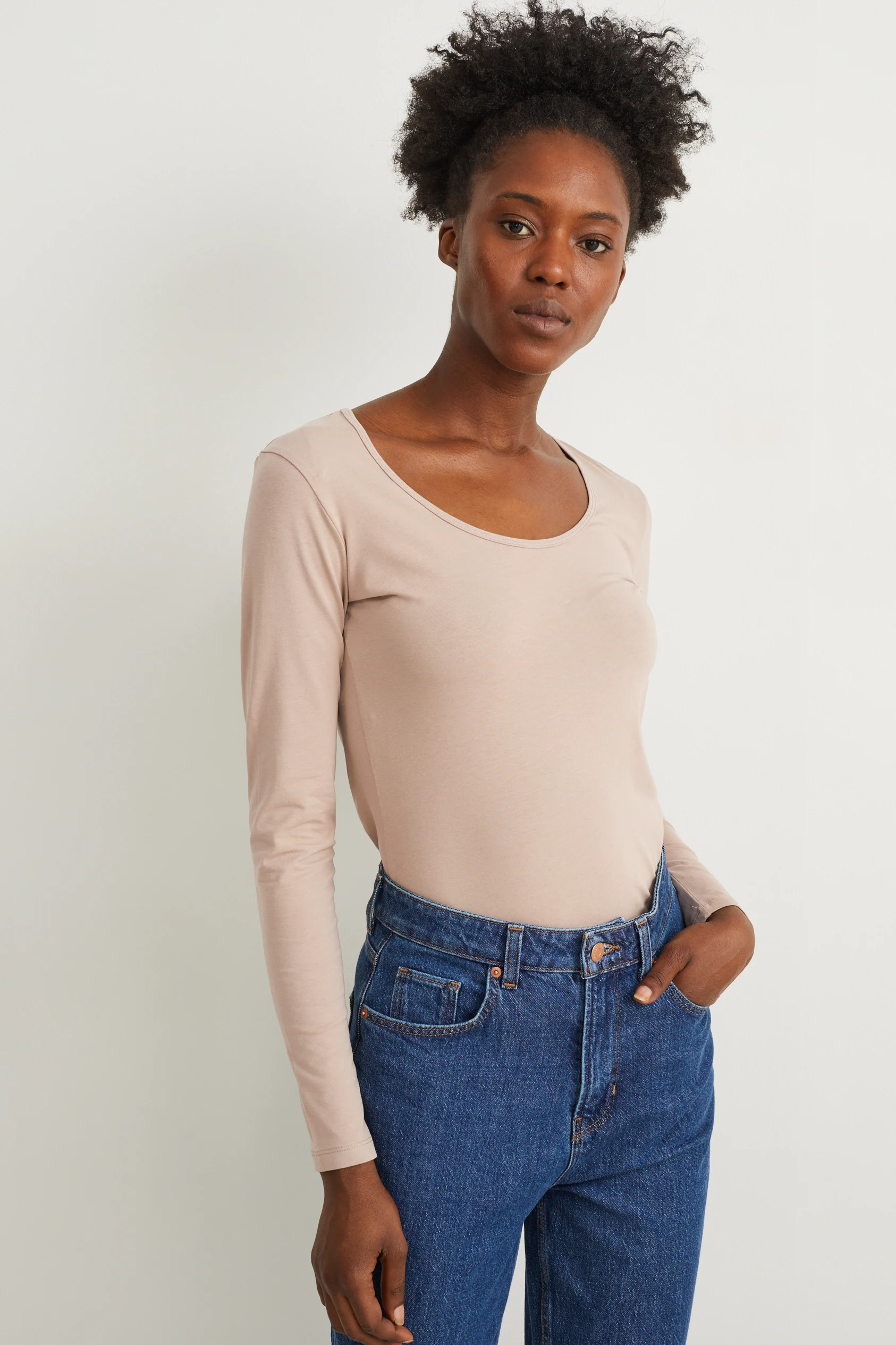 Basic long sleeve top