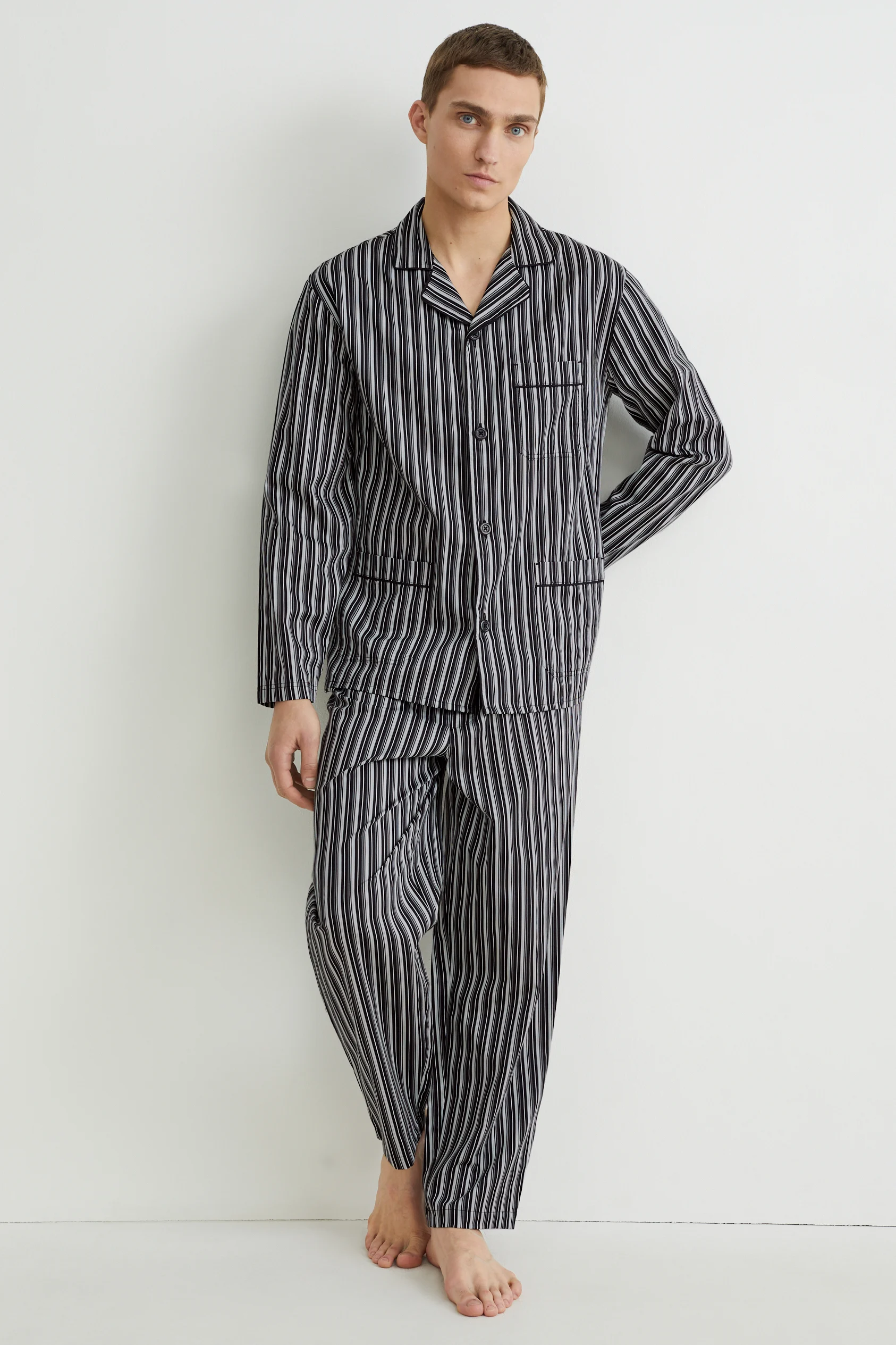 Pyjamas - striped