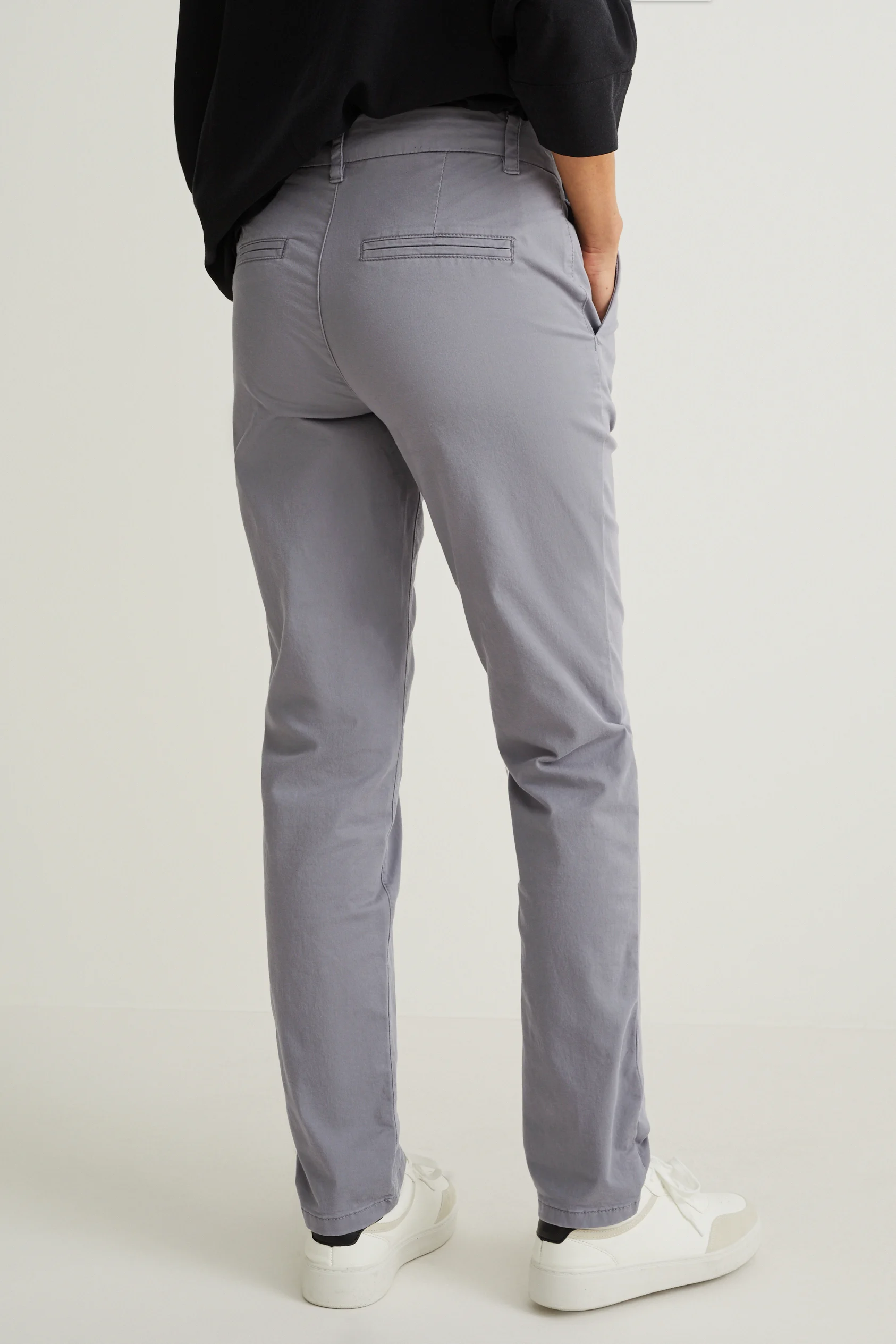 Chinos - mid-rise waist