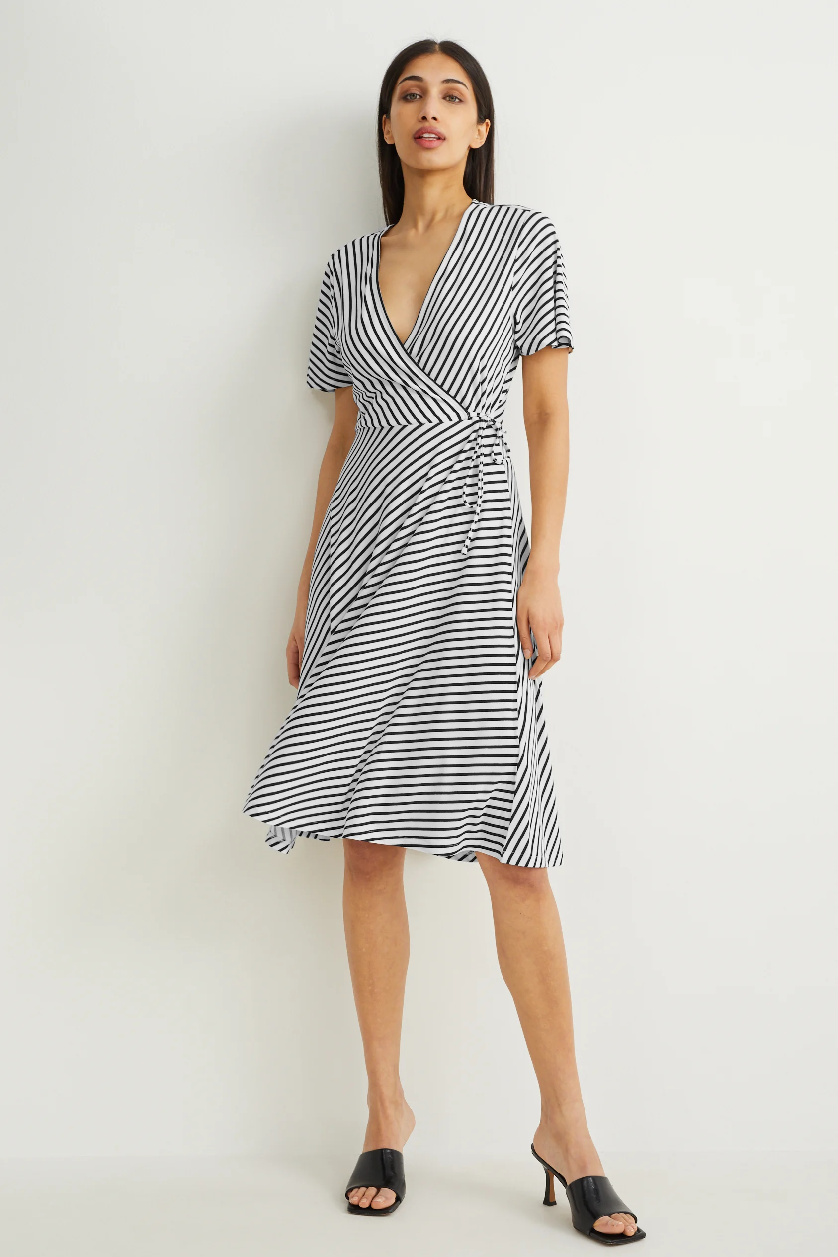 Wrap dress - striped