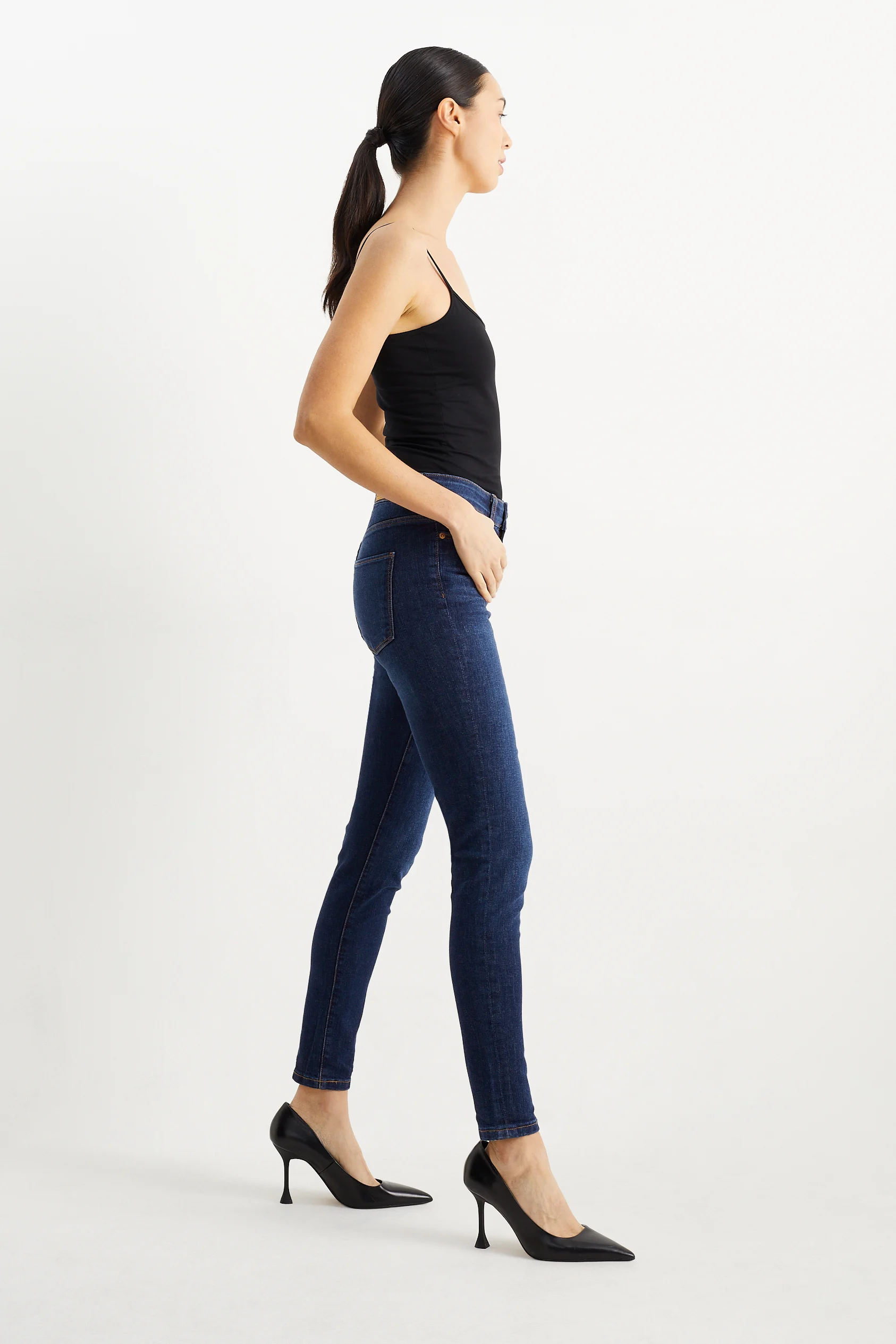 Skinny jeans - mid-rise waist - LYCRA?
