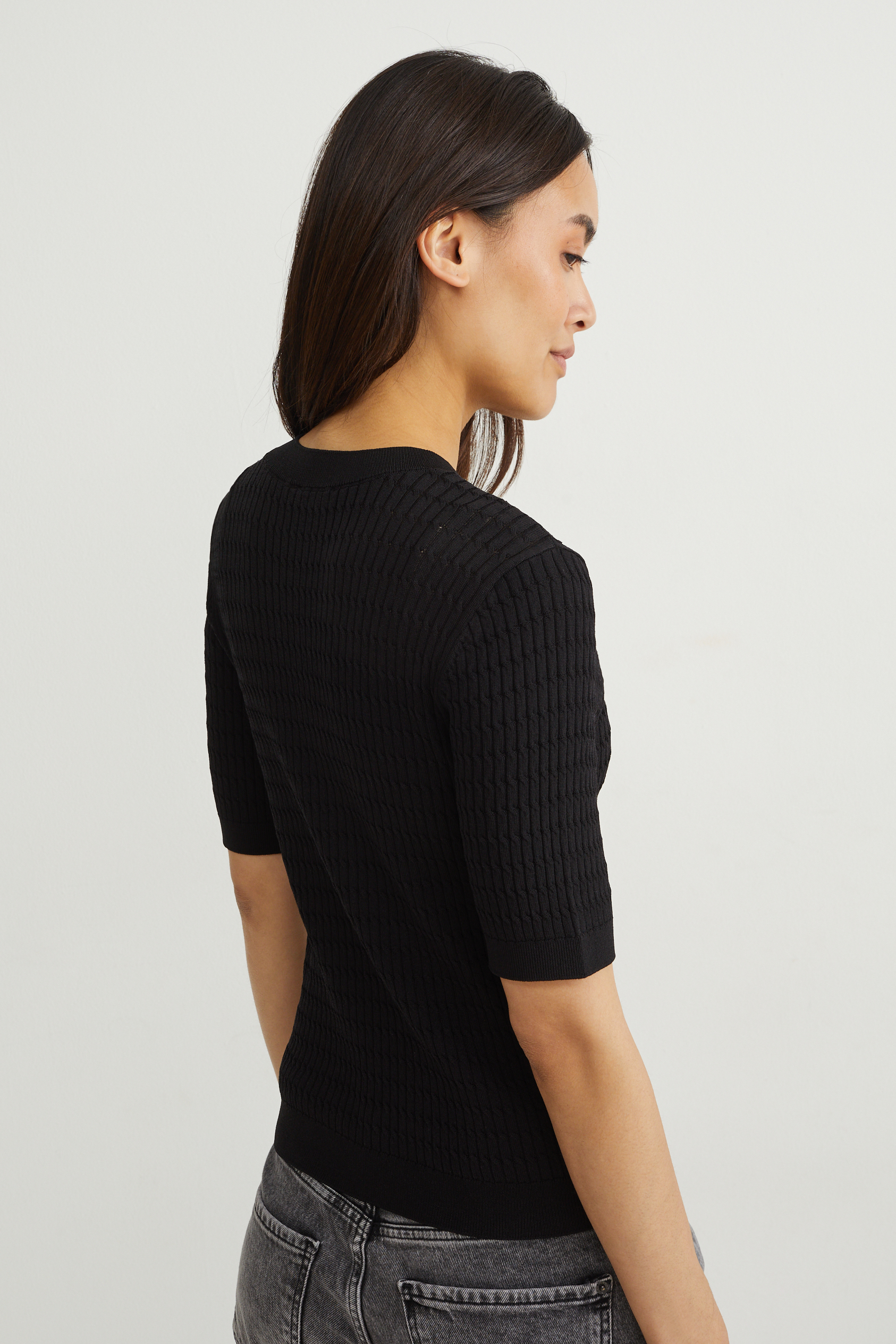 Knitted jumper - short sleeve - cable knit pattern