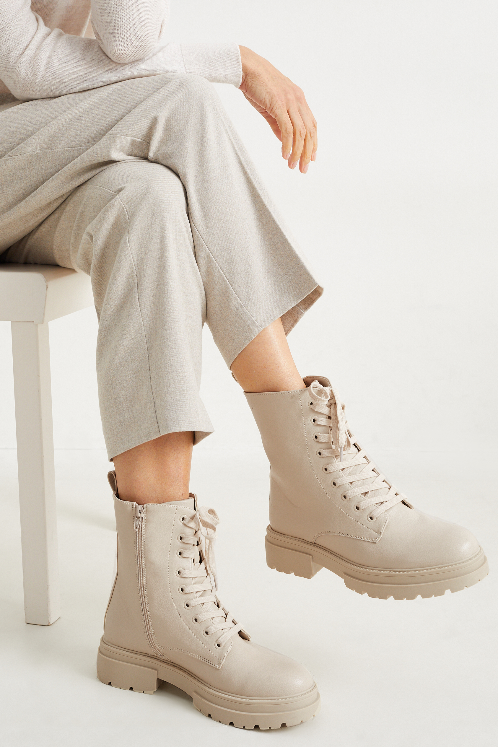 Boots - faux leather