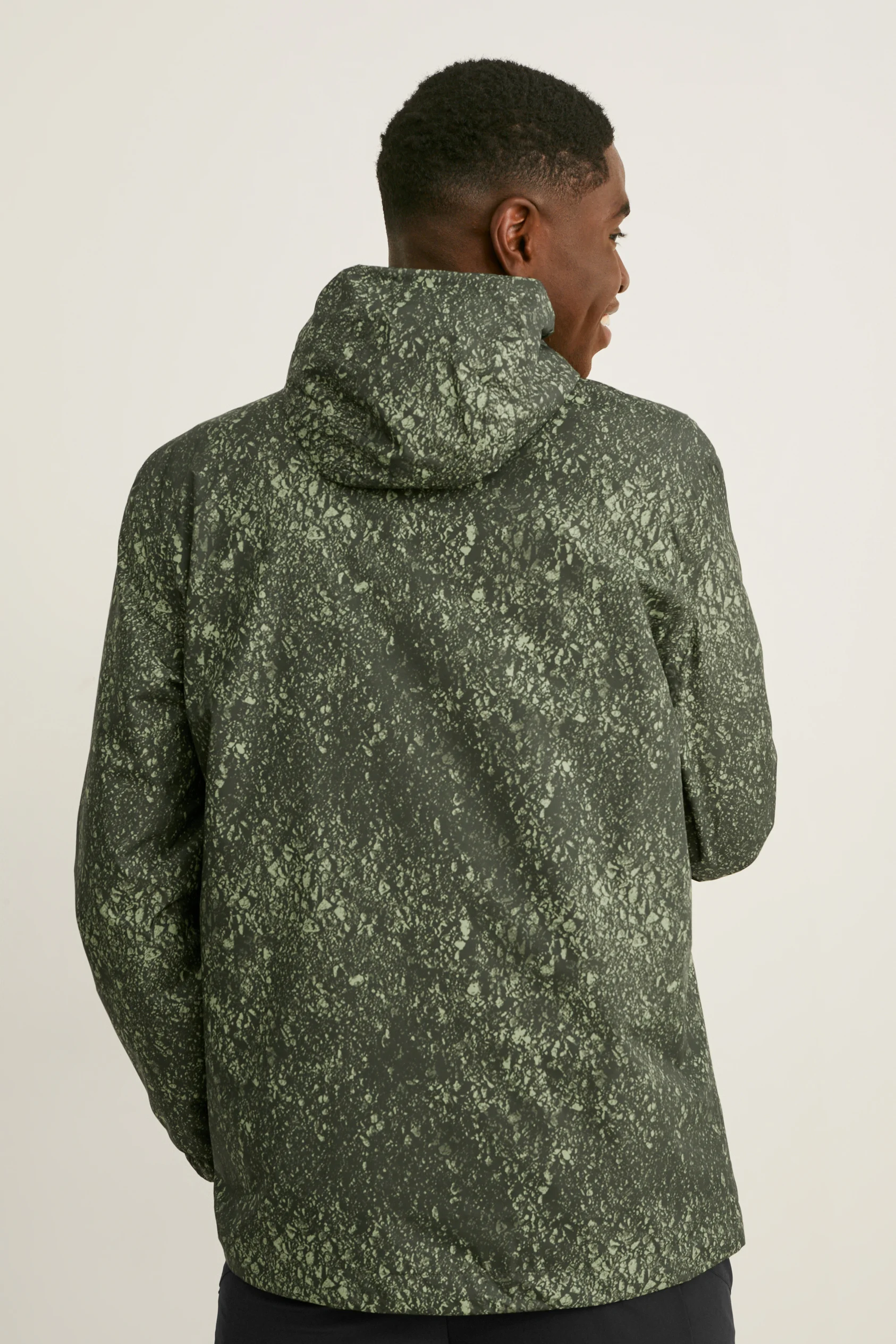Outdoor jacket with hood - patterned