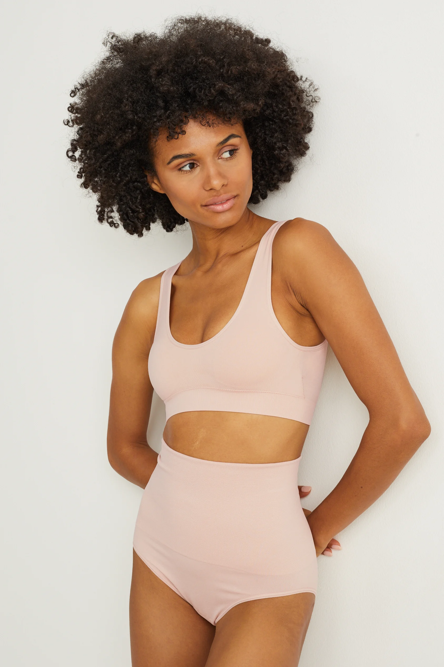 Shaping briefs - seamless