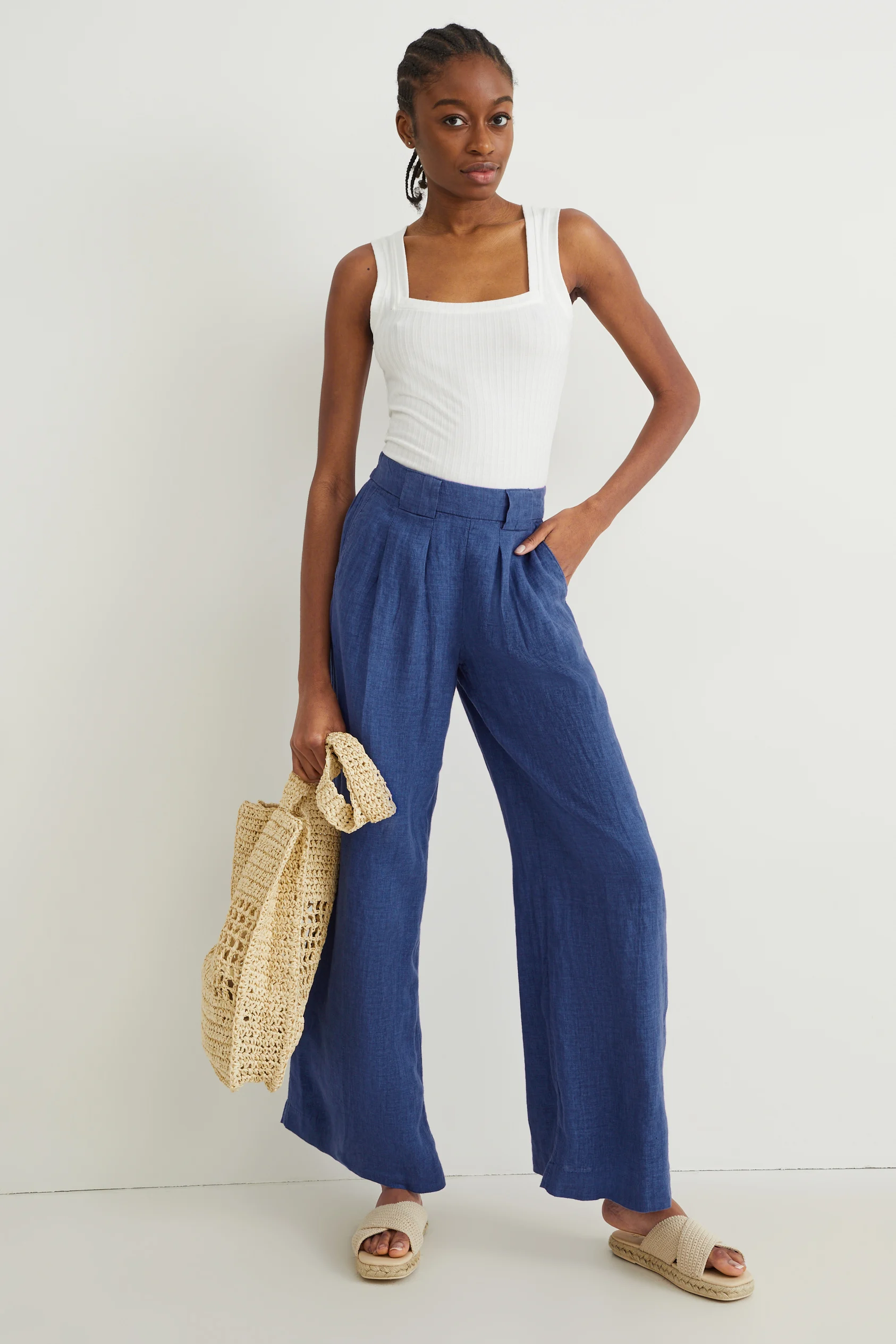 Linen trousers - high-rise waist - wide leg