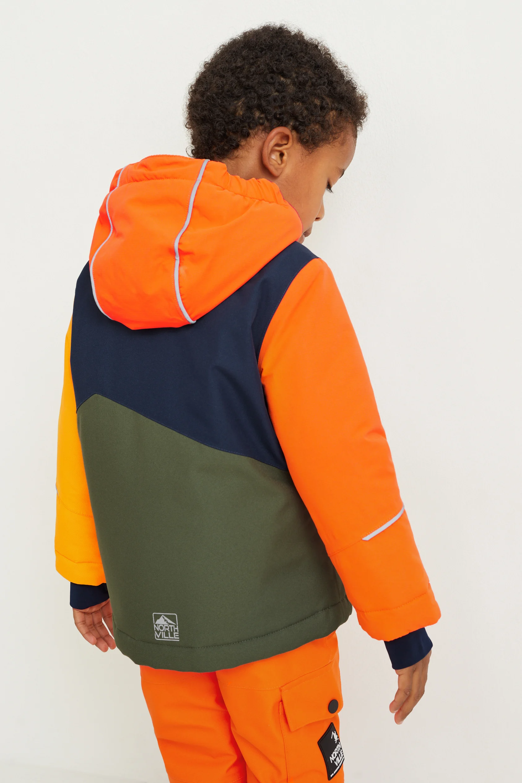 Ski jacket with hood