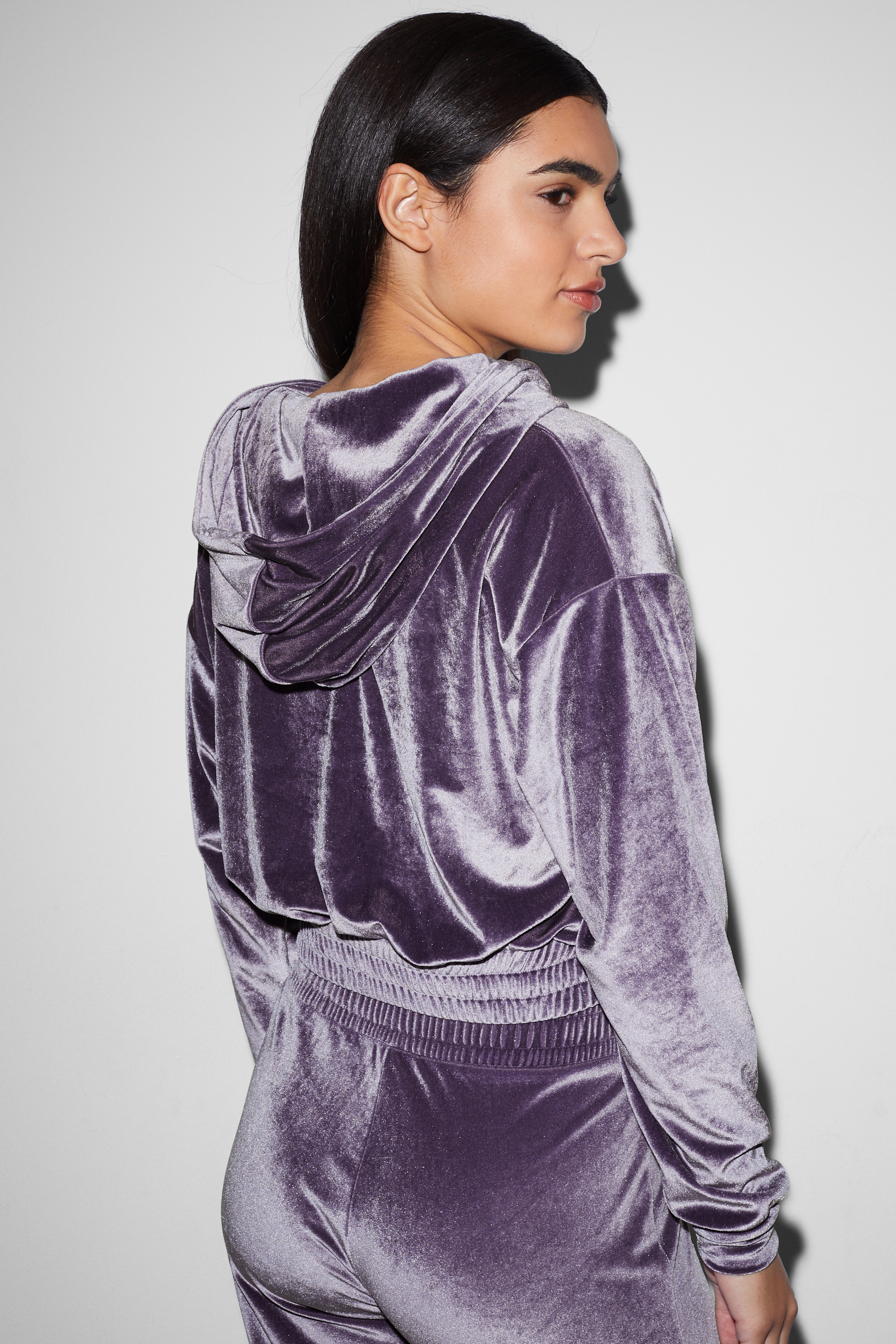 CLOCKHOUSE - velvet cropped hoodie