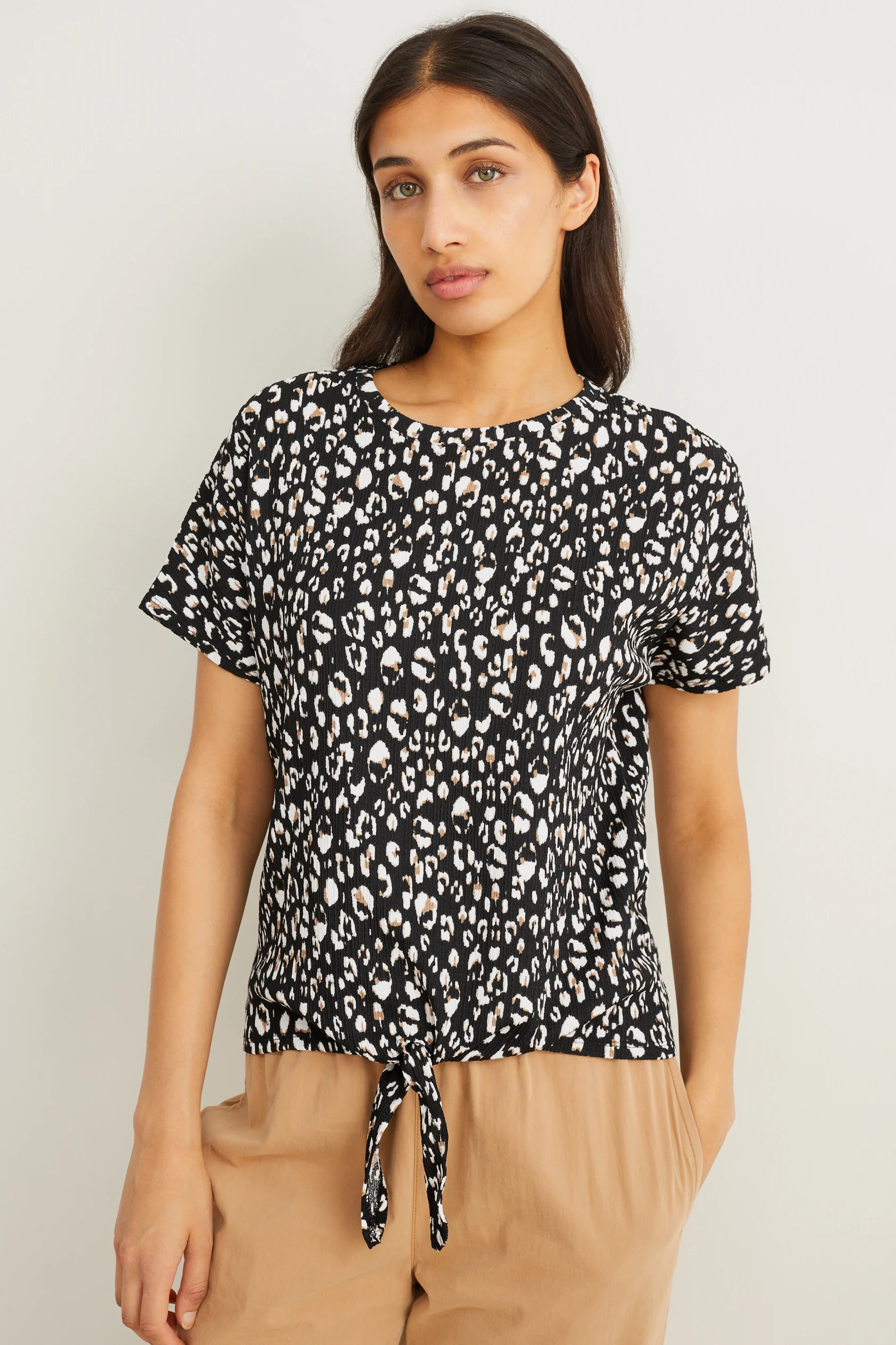 T-shirt with knot detail - patterned