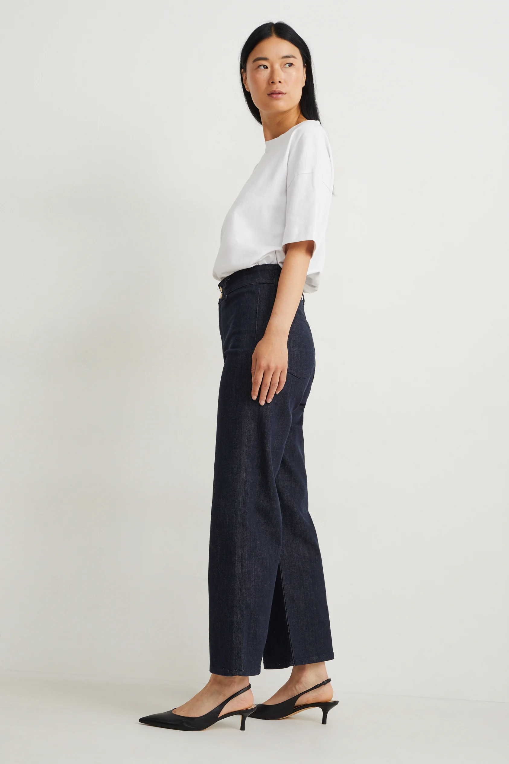 Wide leg jeans - high waist