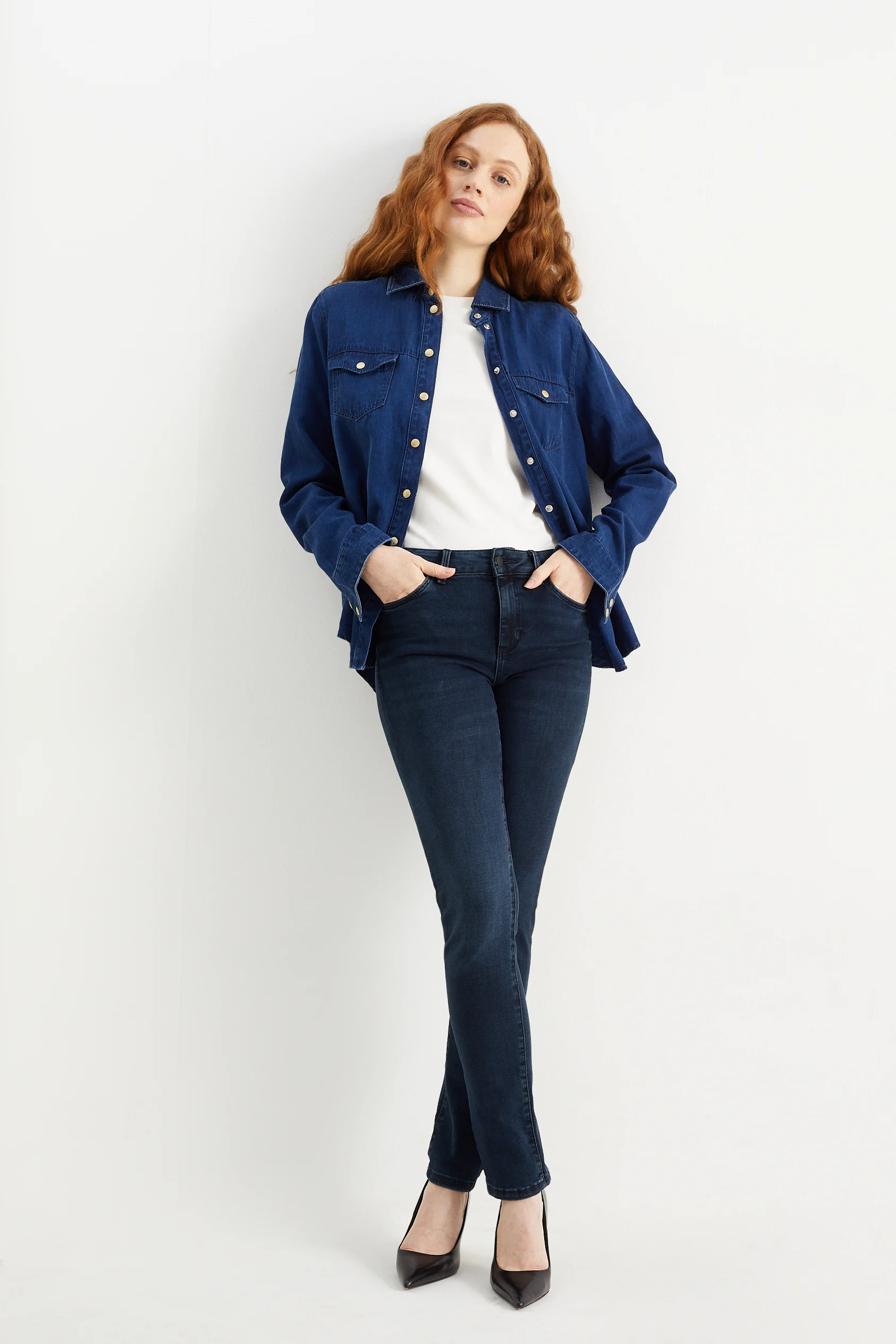 Slim jeans - mid-rise waist - LYCRA?