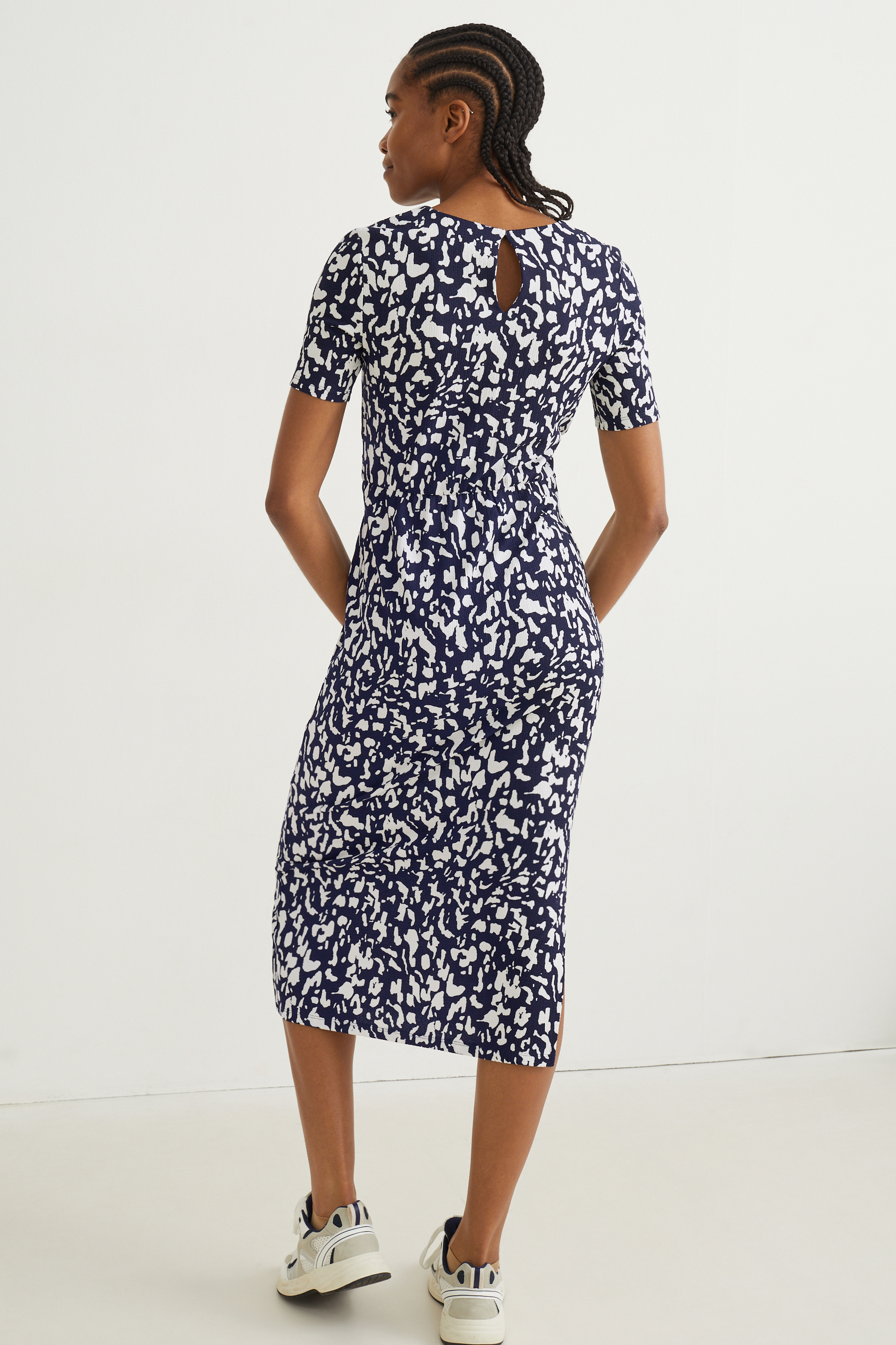 Bodycon dress with knot detail - patterned
