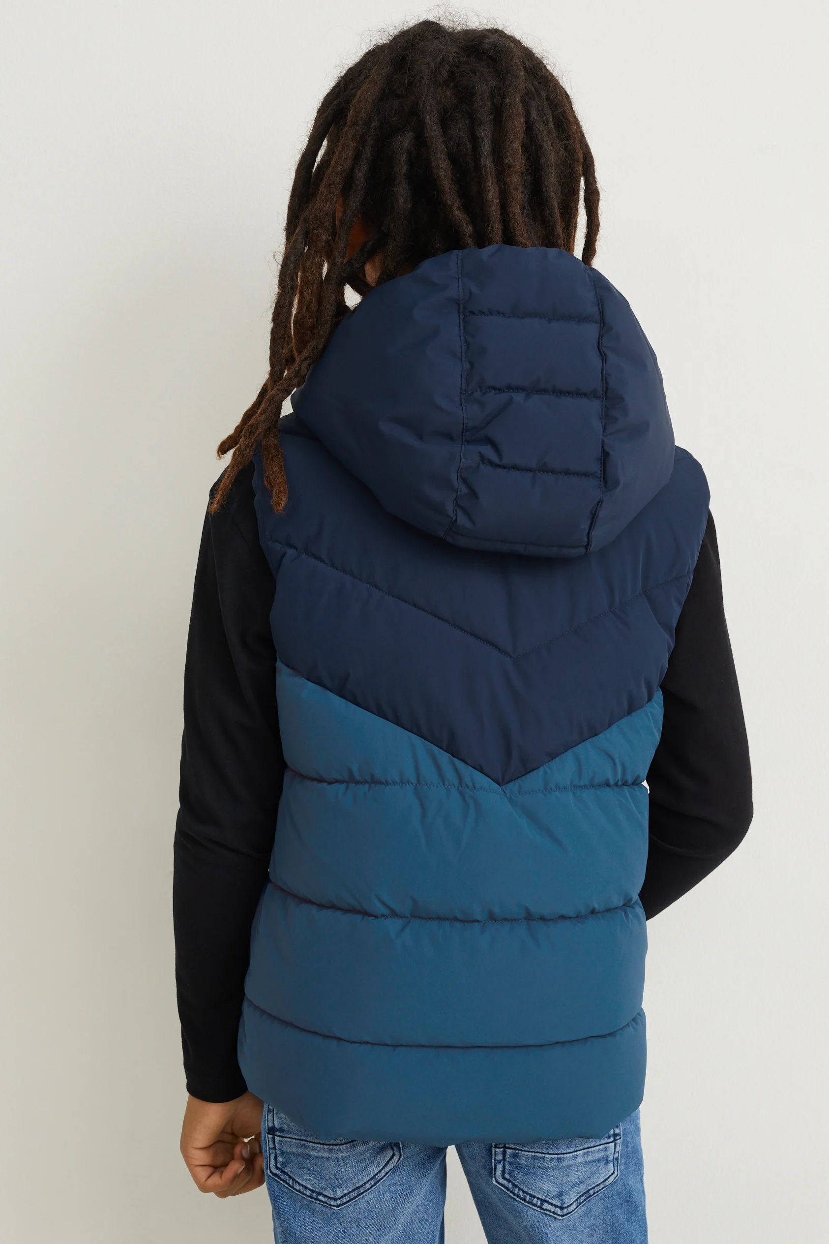 Quilted gilet with hood