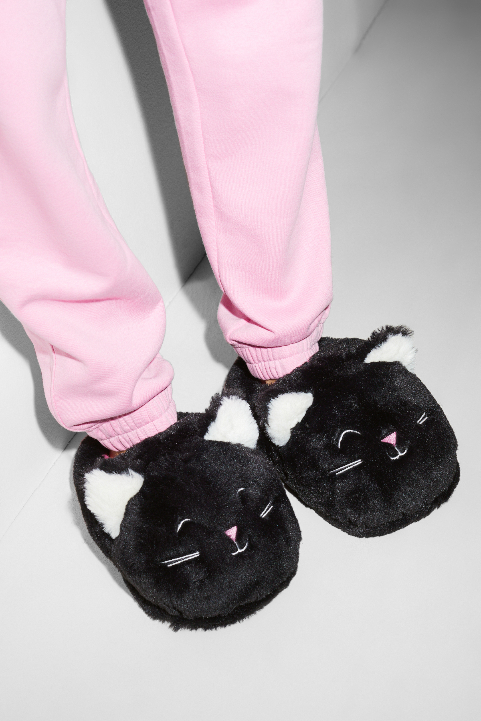 CLOCKHOUSE - faux fur slippers