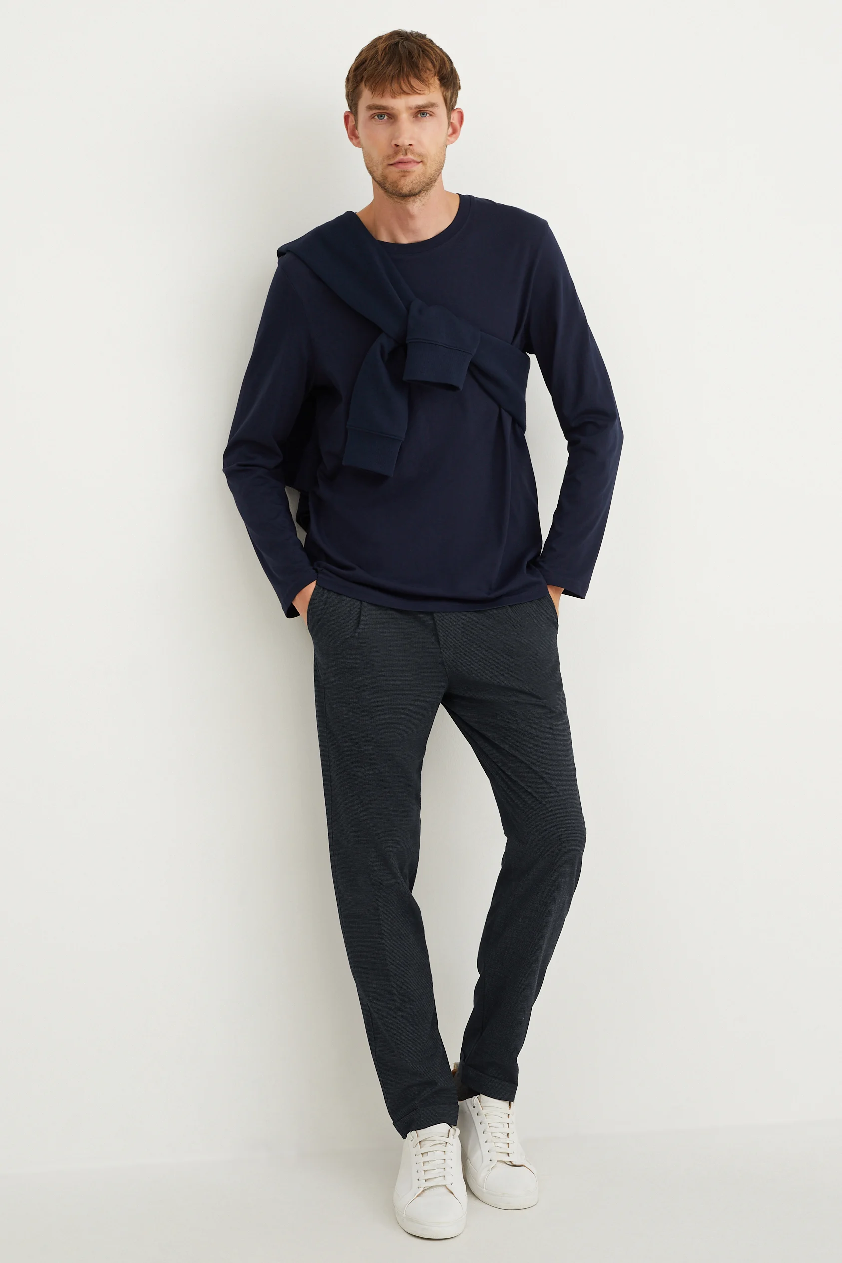 Chinos - tapered fit