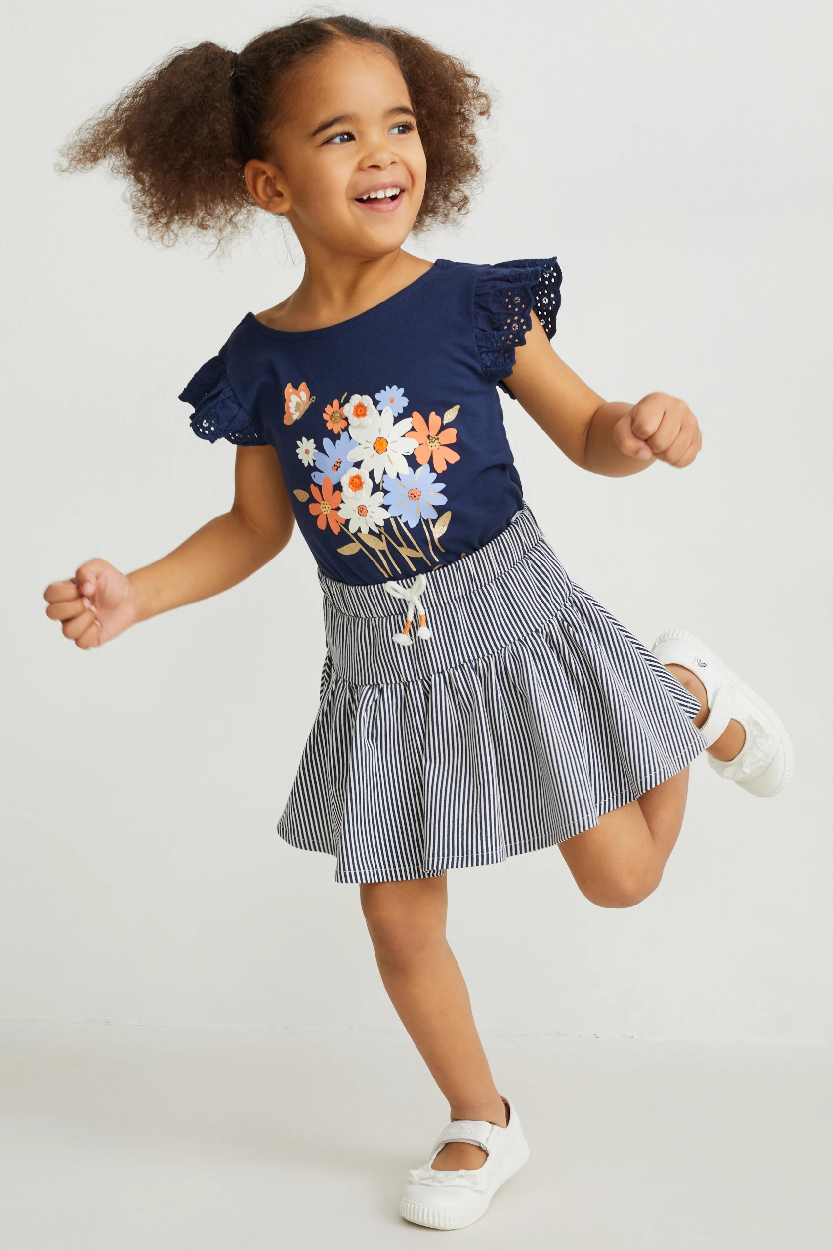 Set - 2 short sleeve T-shirts, skirt and leggings - 4 piece