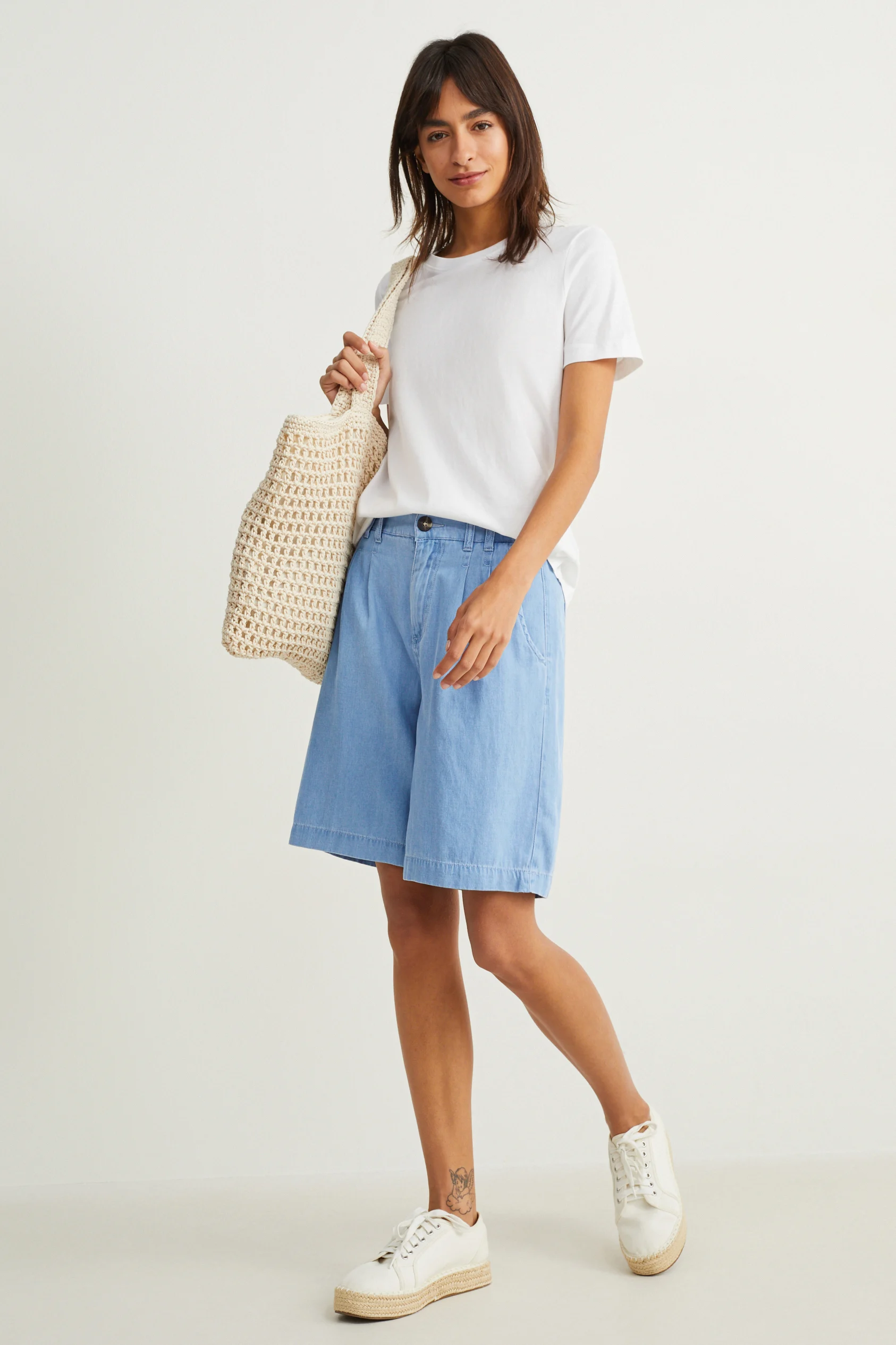 Bermuda shorts - high waist