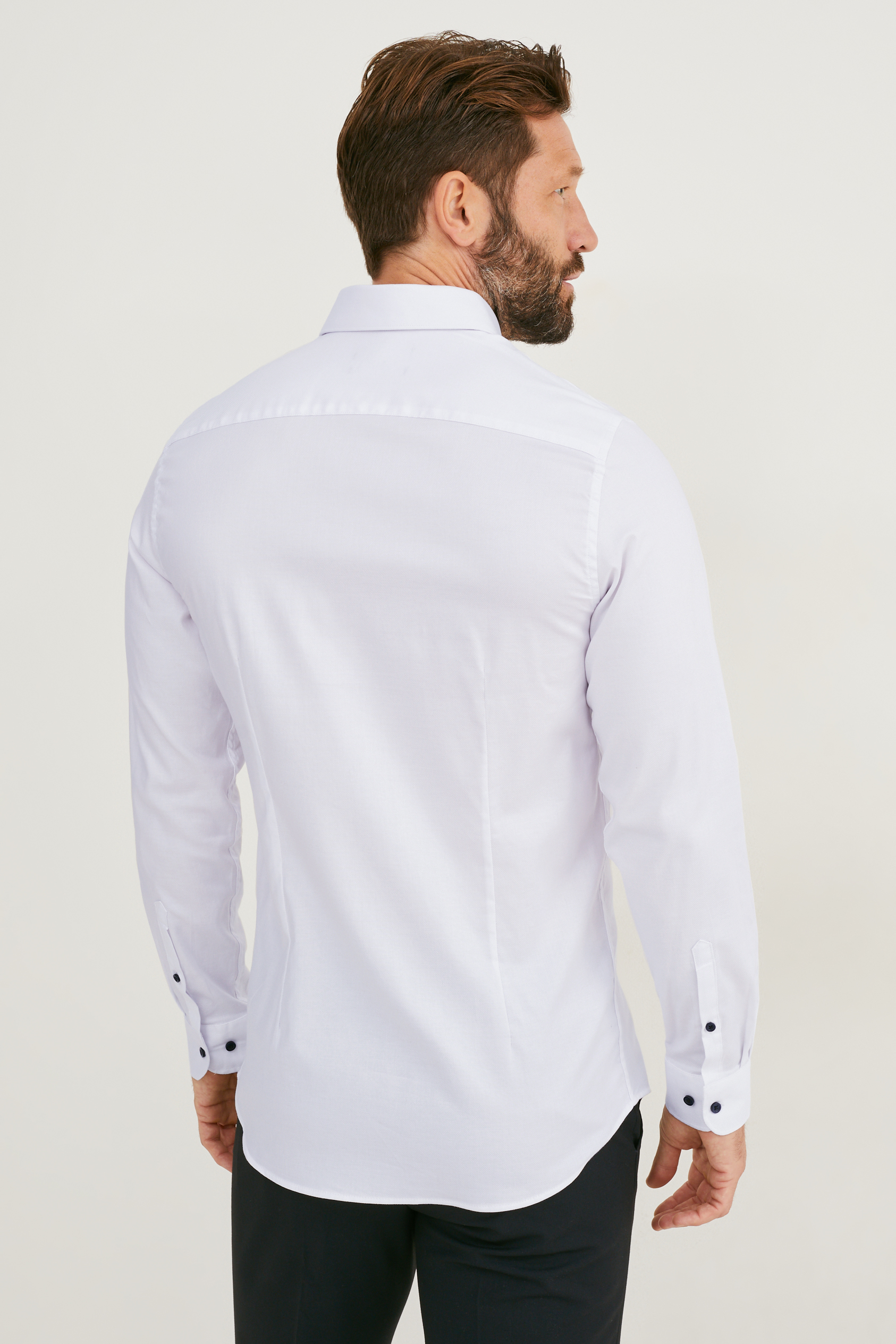 Business shirt - body fit - cutaway collar - flex