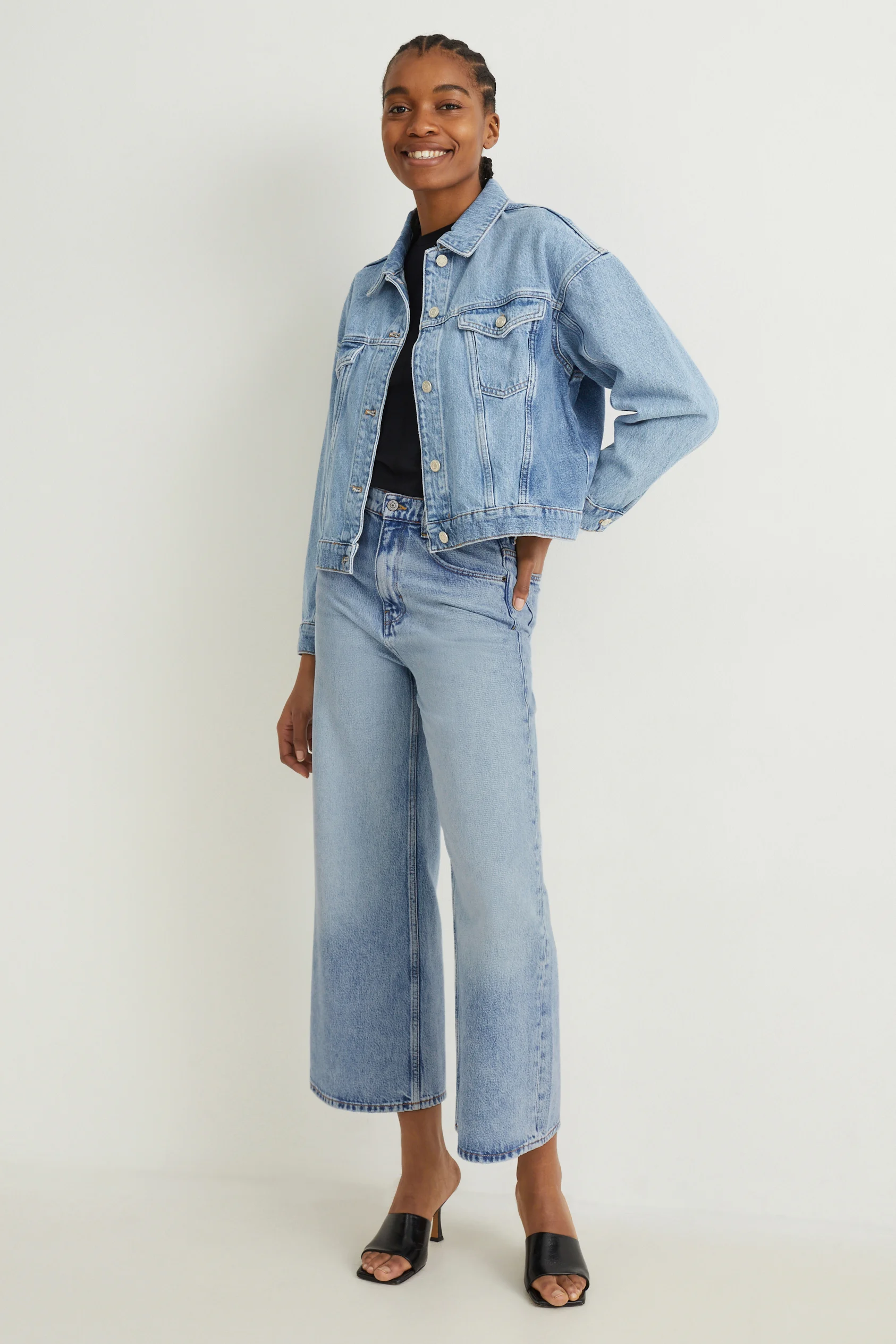 Loose fit jeans - high waist