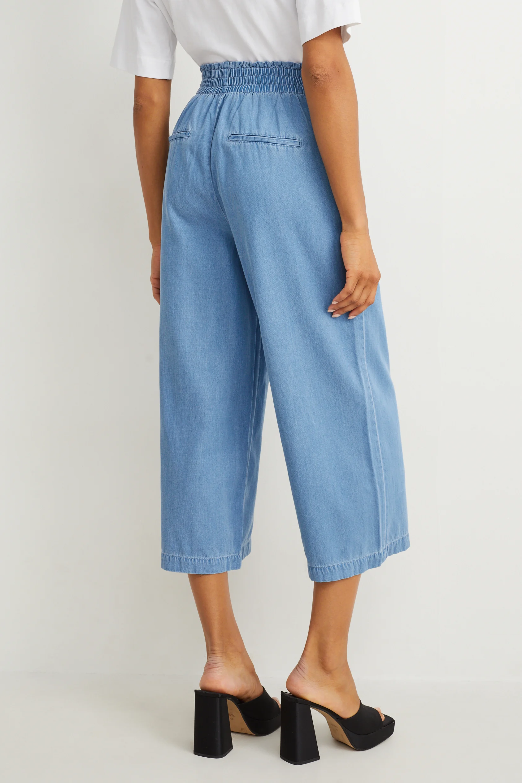 Cloth trousers - high waist - wide leg