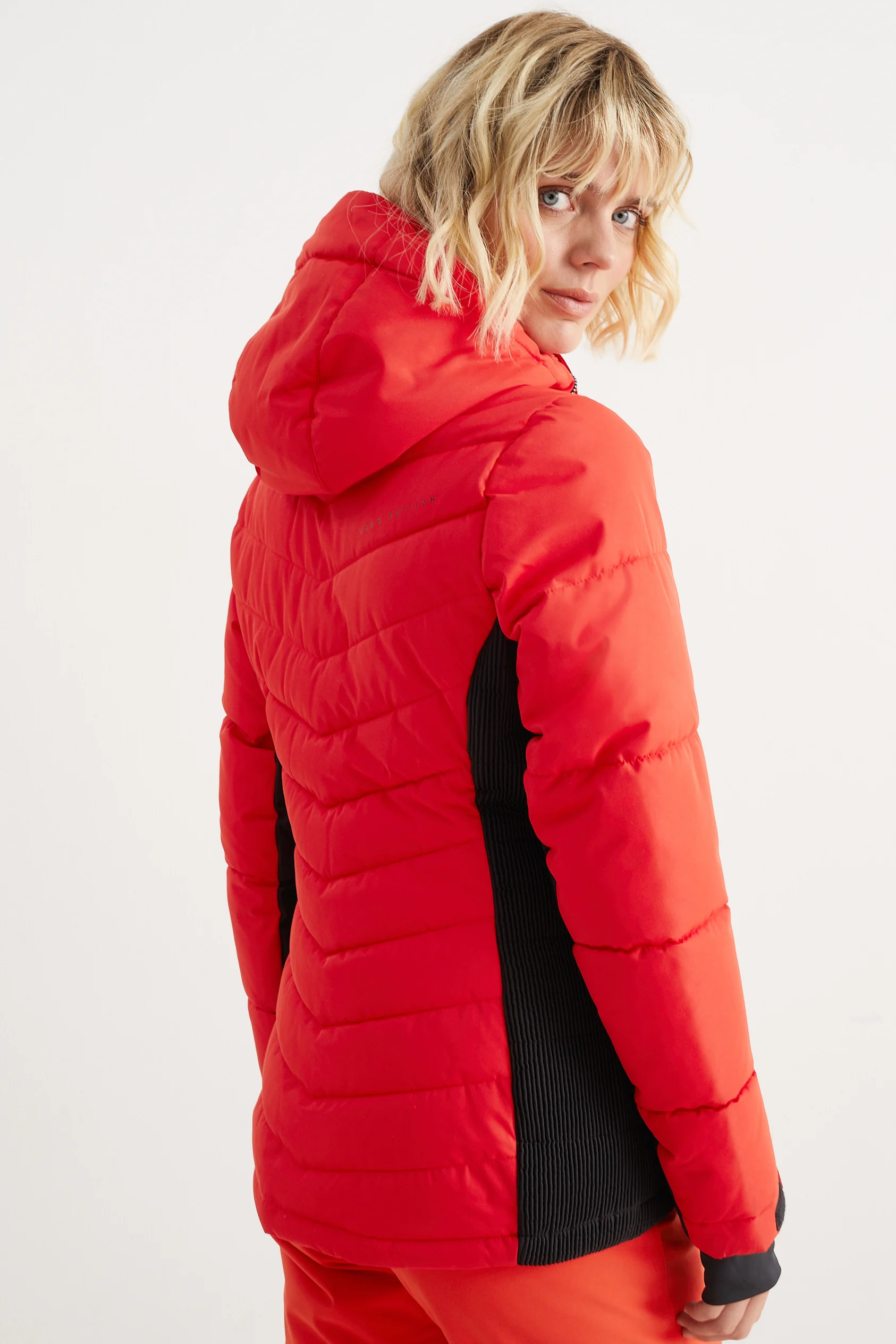 Ski jacket with hood