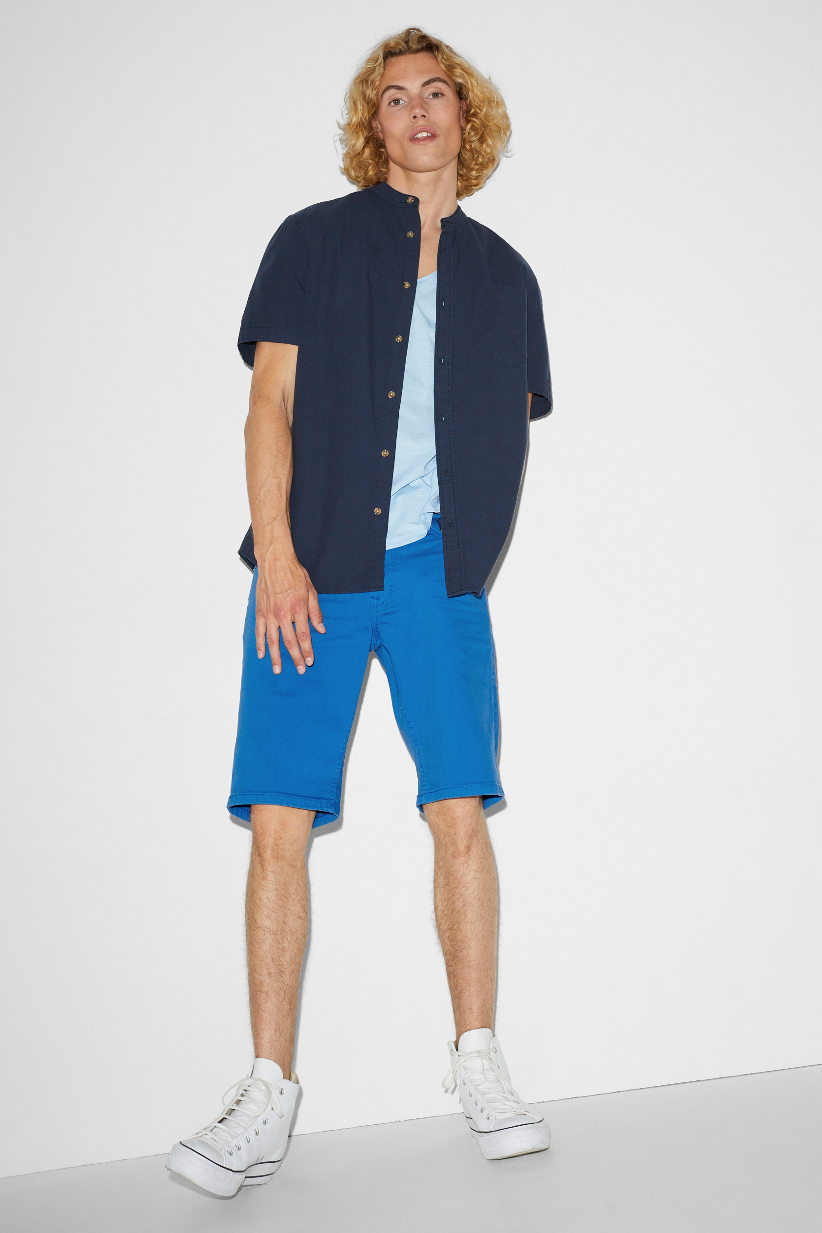 Denim shorts - LYCRA?