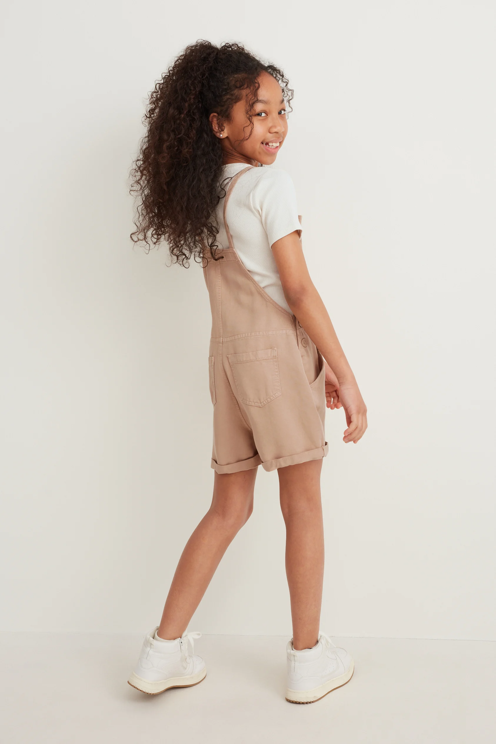 Set - short sleeve T-shirt and dungaree shorts - 2 piece