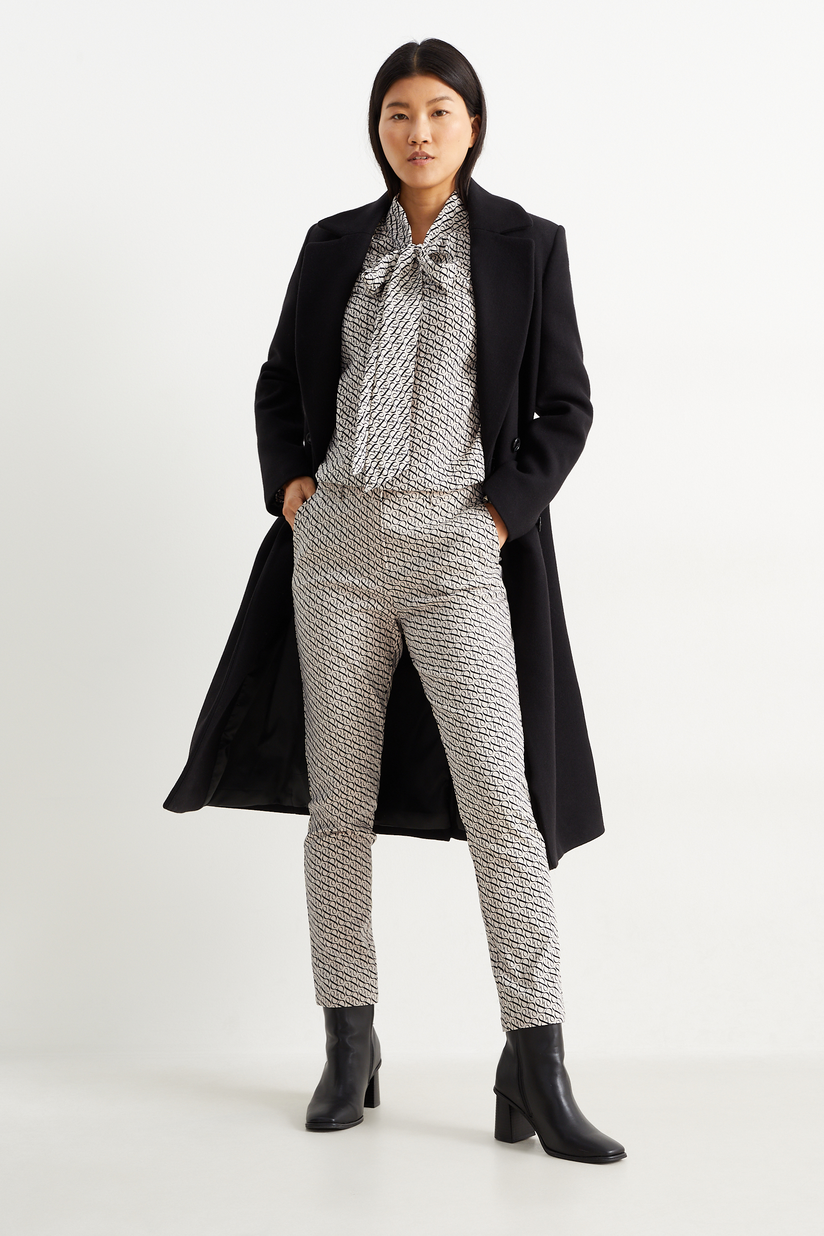 Cloth trousers - mid-rise waist - slim fit - patterned