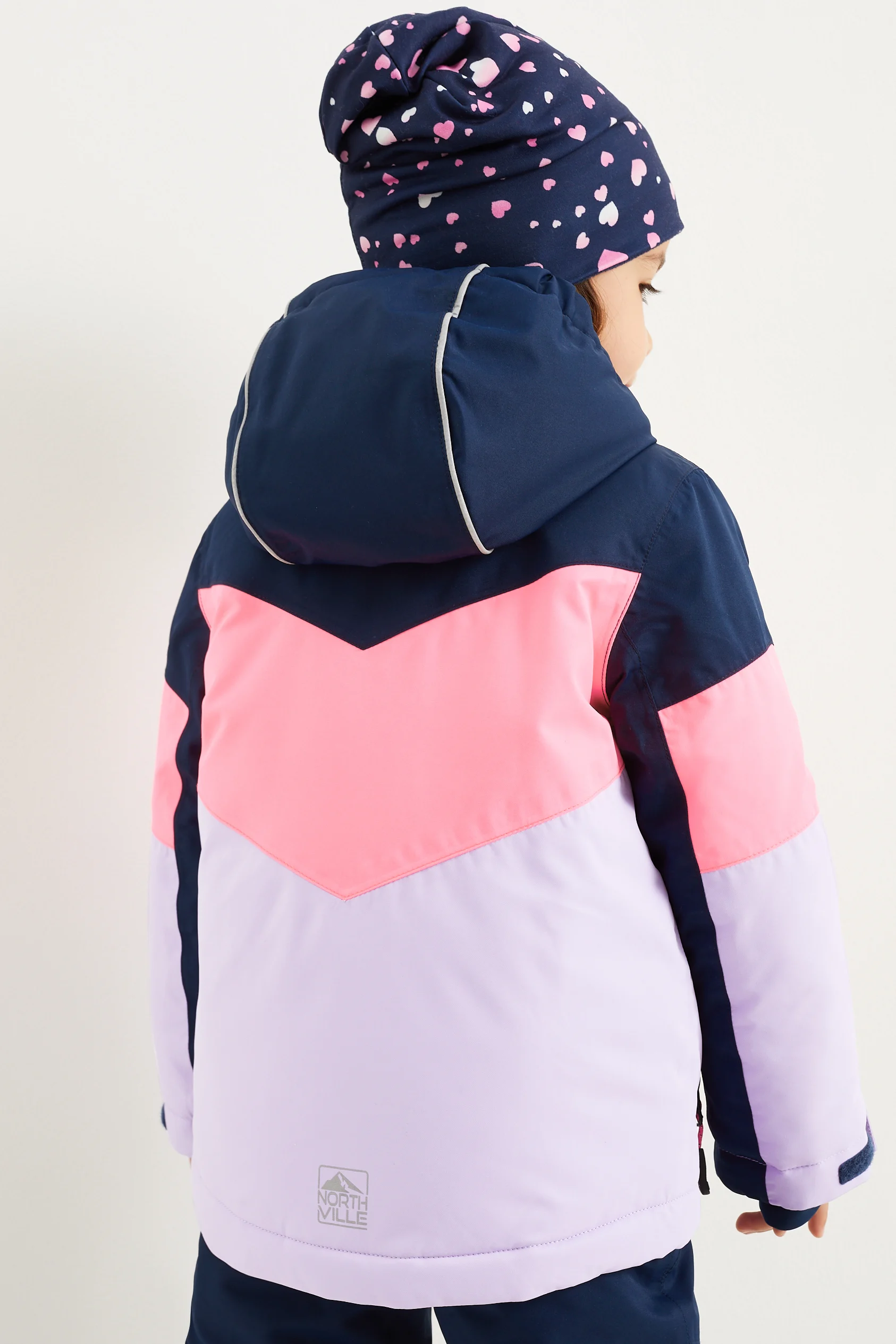 Ski jacket with hood