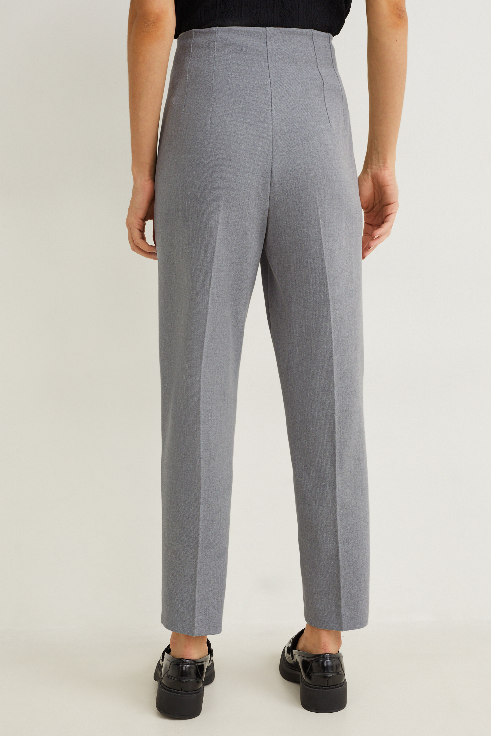 Cloth trousers - high waist - tapered fit