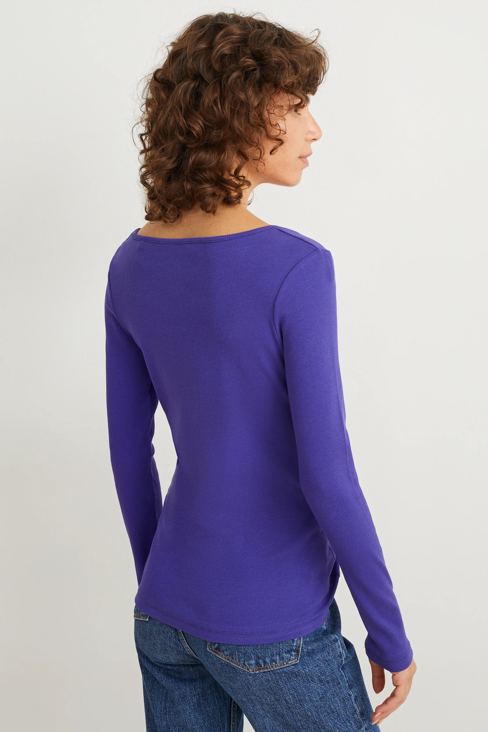 Basic long sleeve top