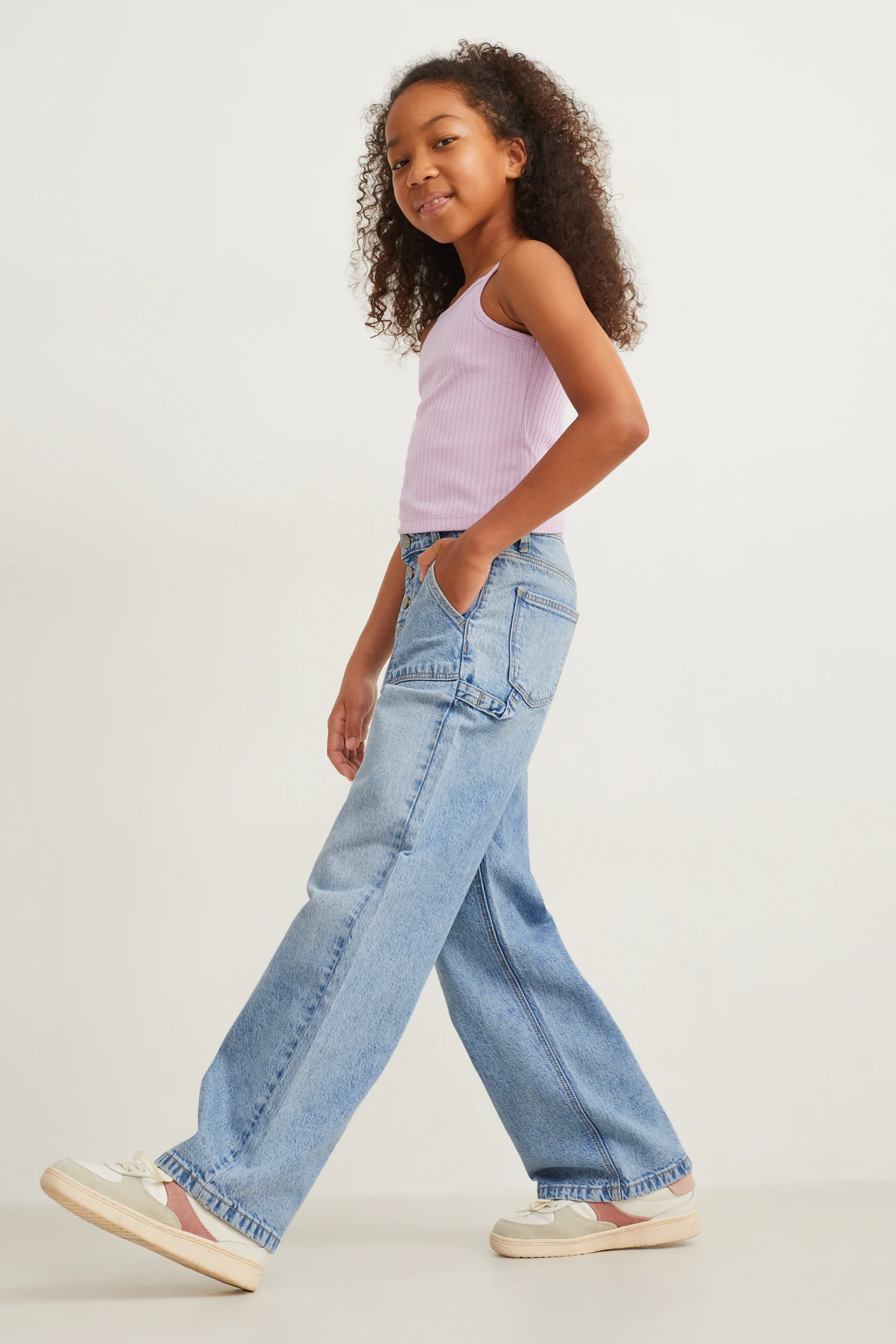Wide leg jeans