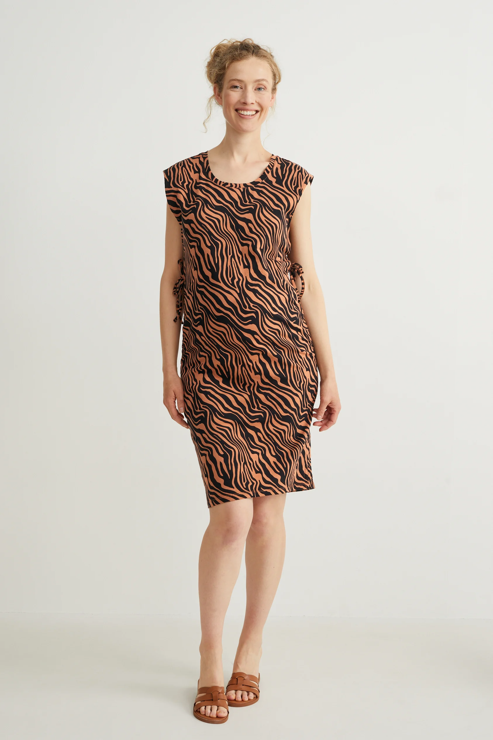 Maternity dress - patterned