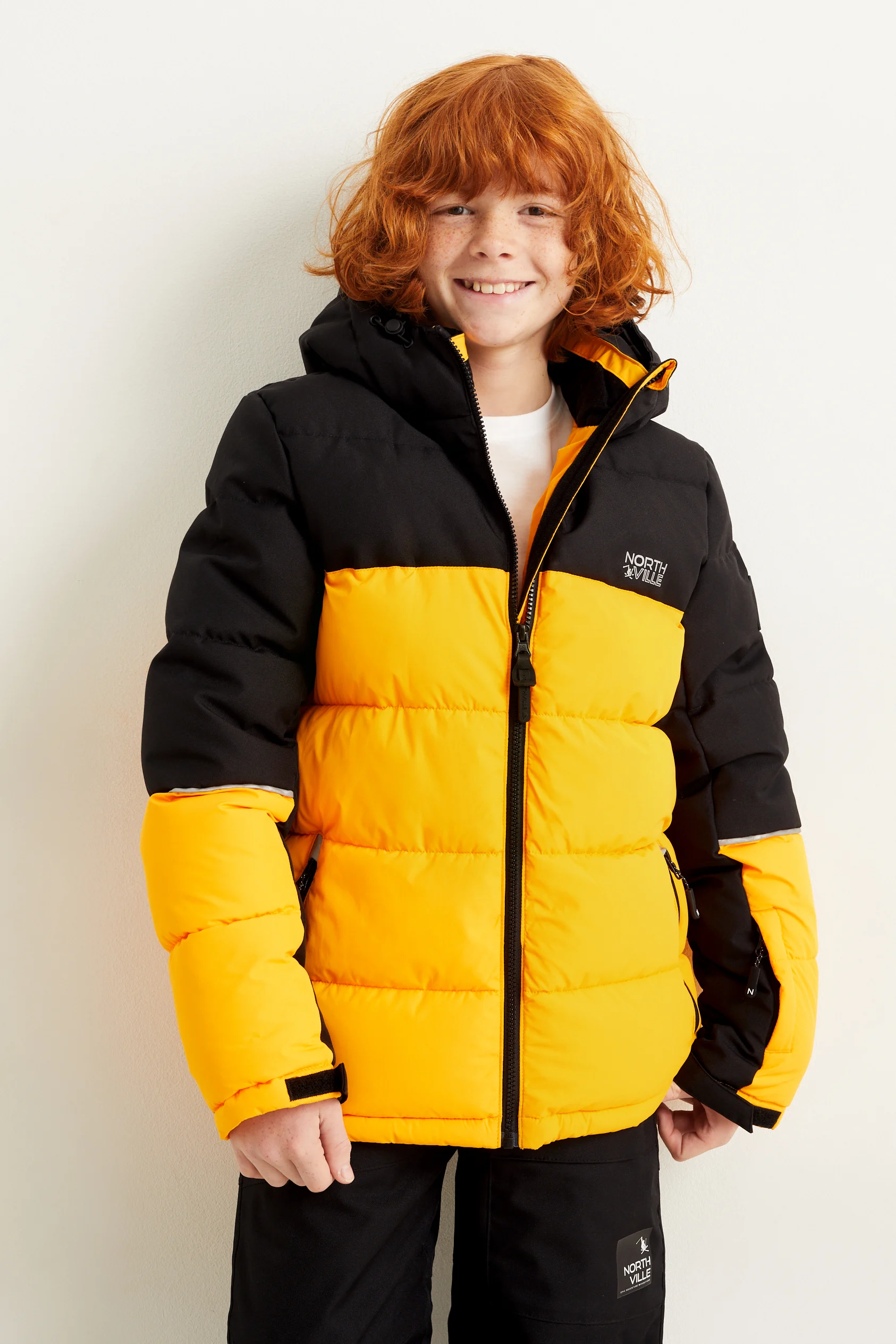 Ski jacket with hood