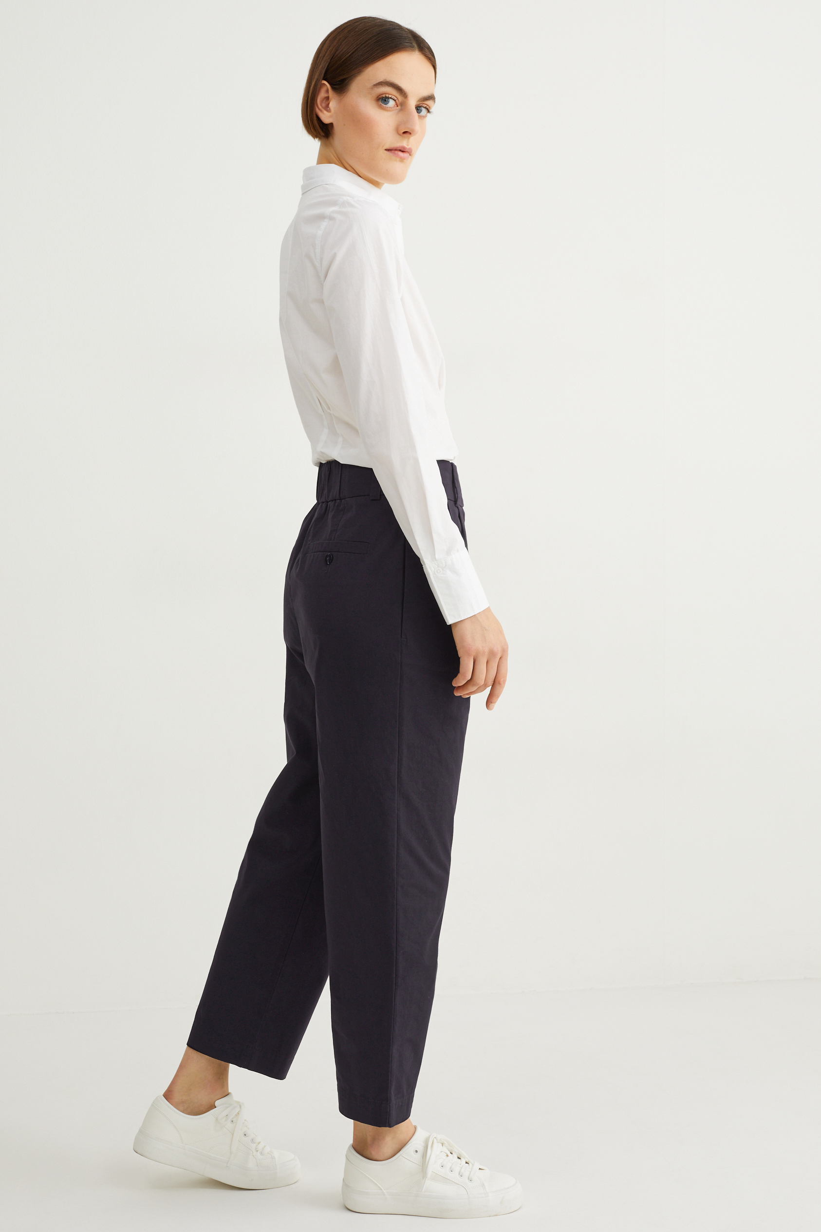 Cloth trousers - high waist - tapered fit