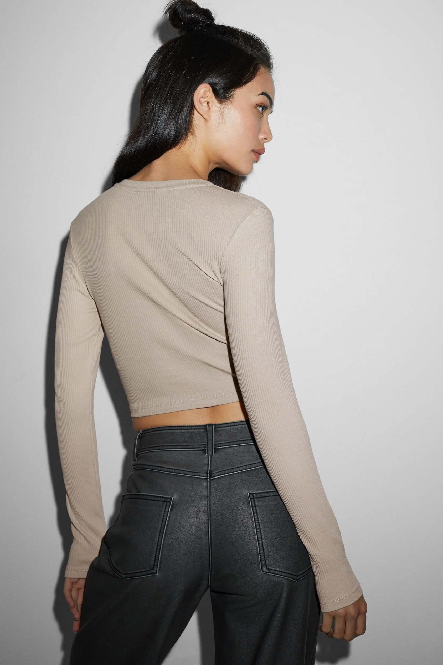 CLOCKHOUSE - cropped long sleeve top