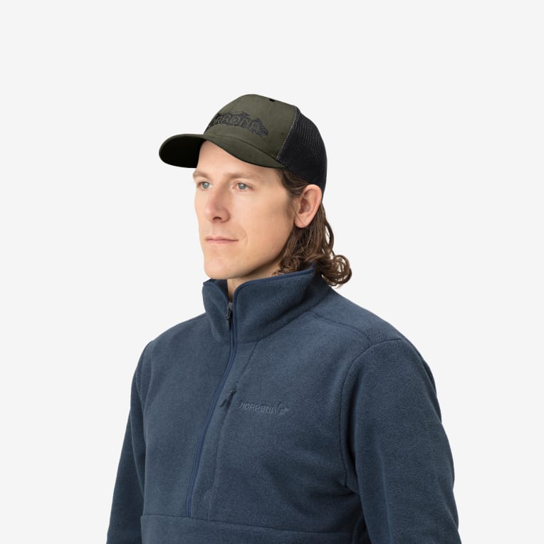 Trucker mesh snap back Cap