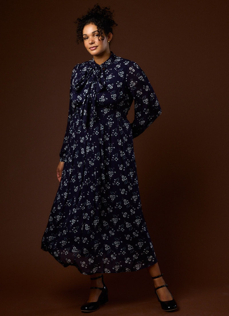 Lavinia Floral Print Pussybow Midaxi Dress - Navy